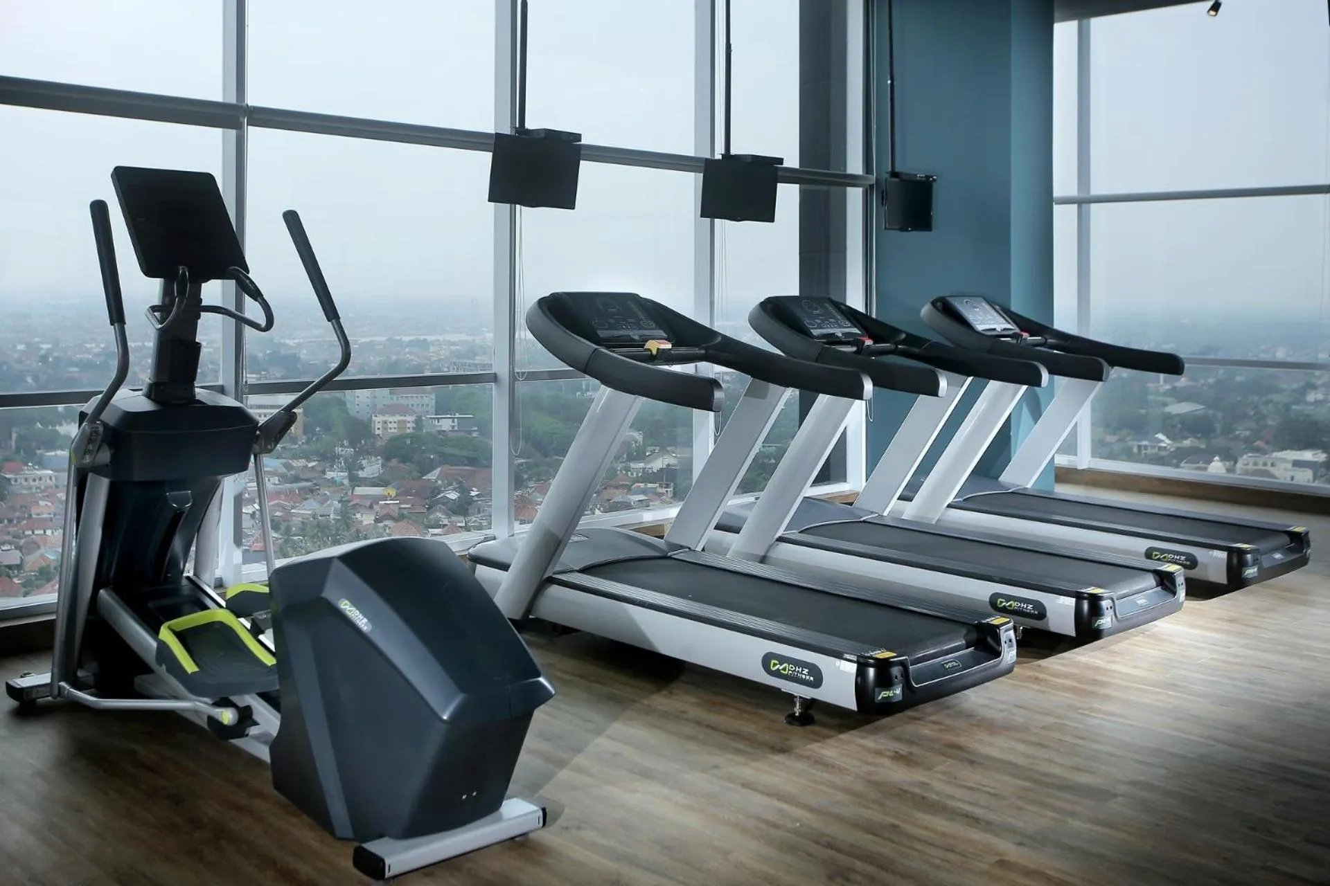 Fitness centre/facilities in The Zuri Hotel Palembang