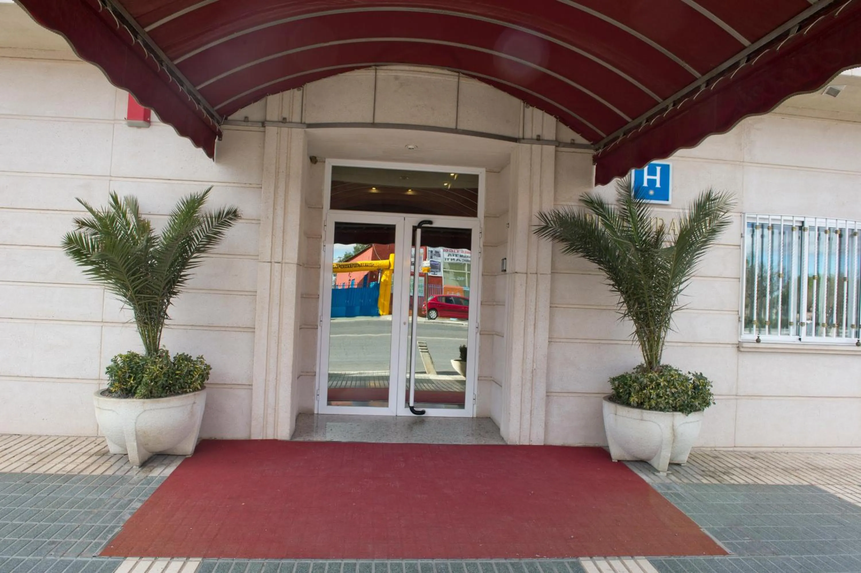Facade/entrance in Hotel Escudero