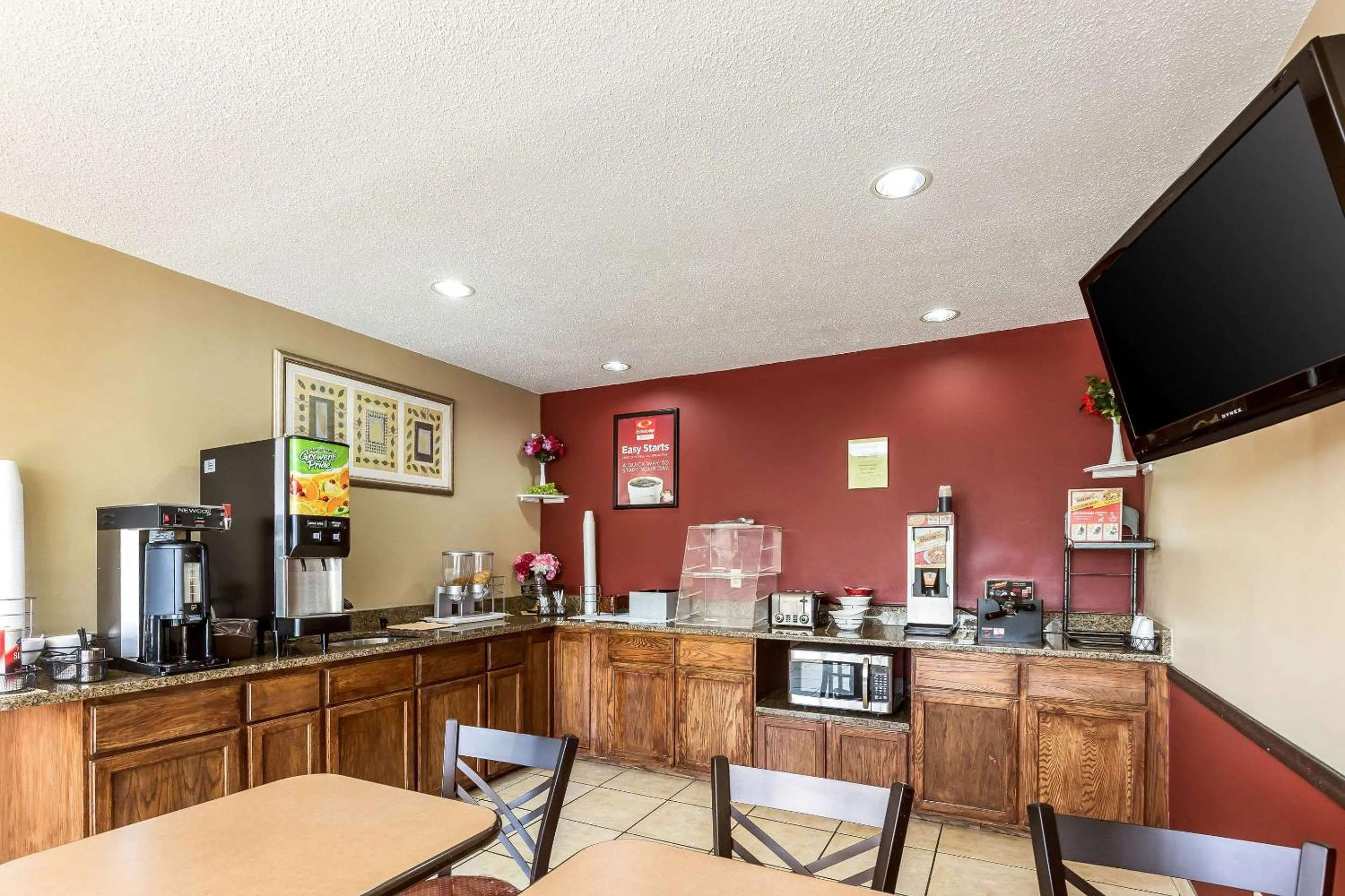 Restaurant/places to eat in Econo Lodge Inn & Suites Fairview Heights St Louis