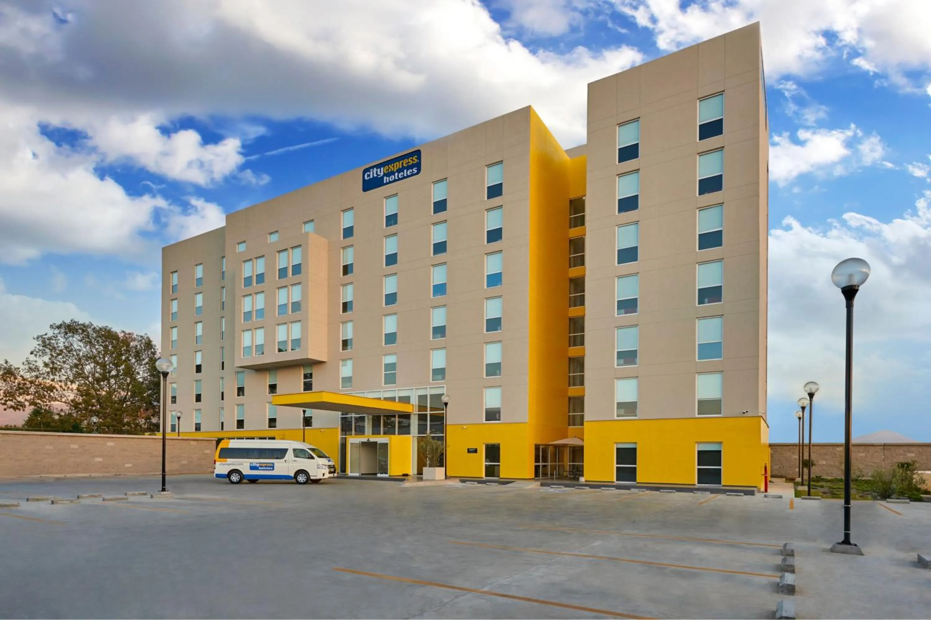 Property building in City Express by Marriott Puebla FINSA