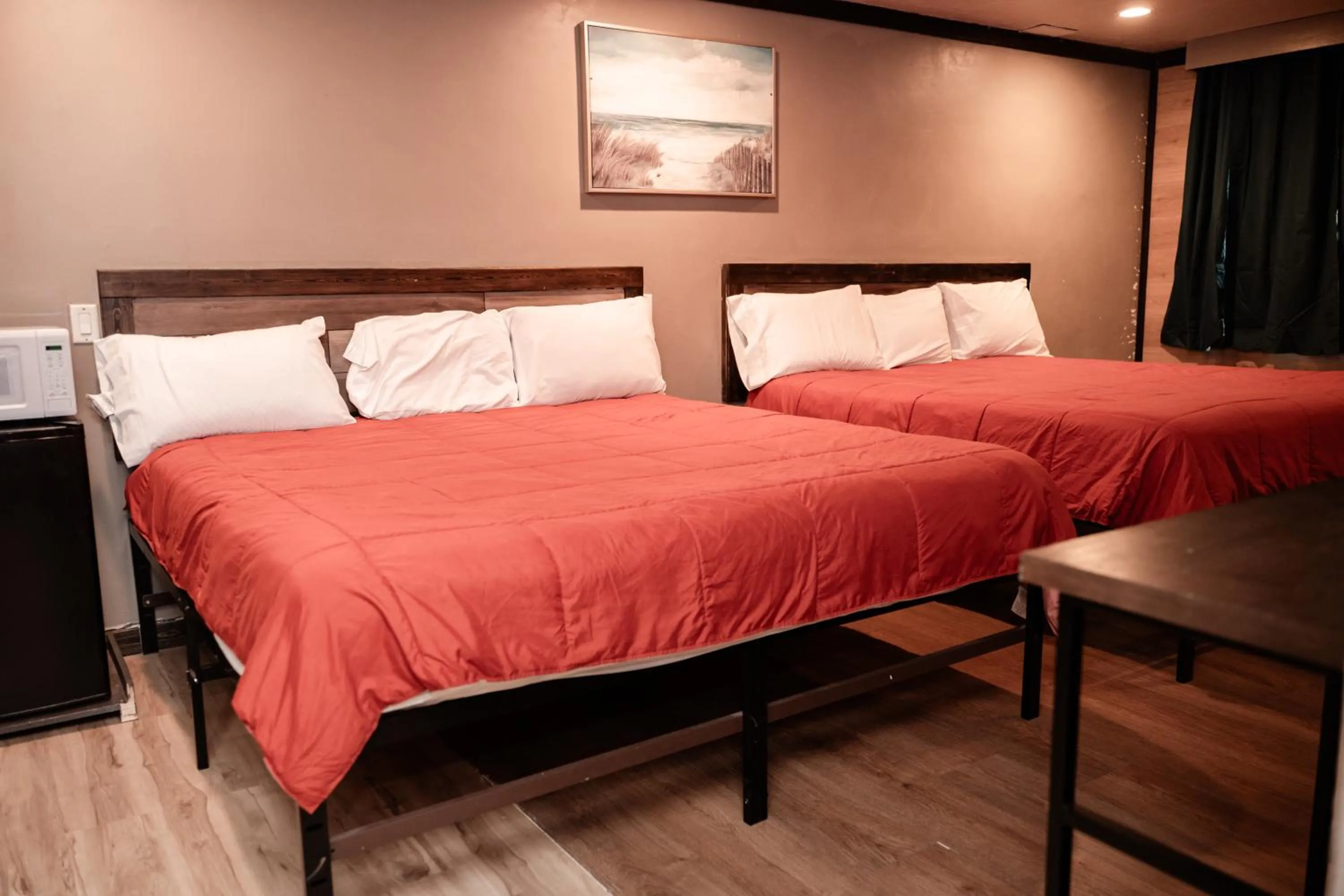 Bed in Provo Inn & Suites