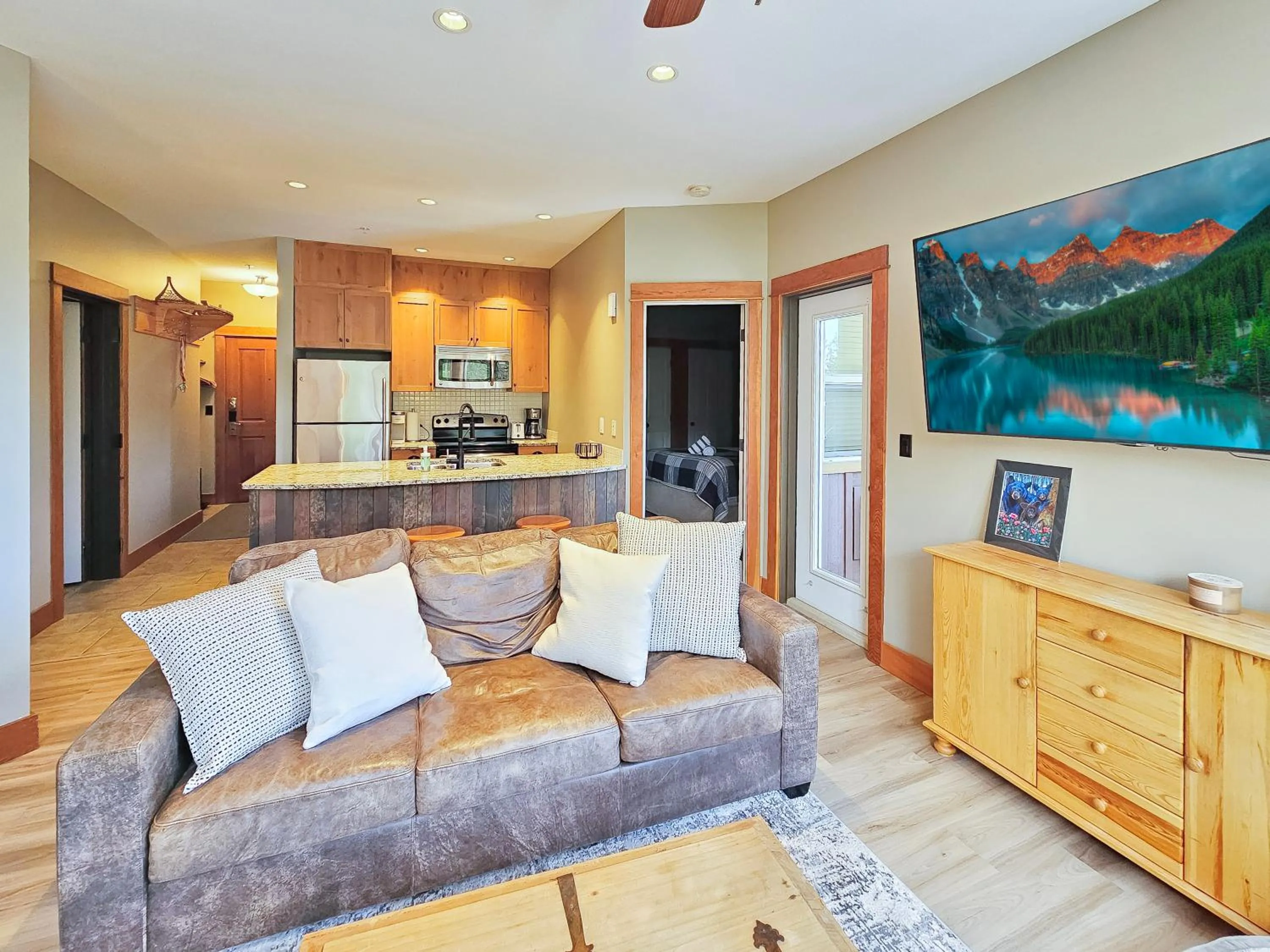 Timberline Lodges by Fernie Lodging Co