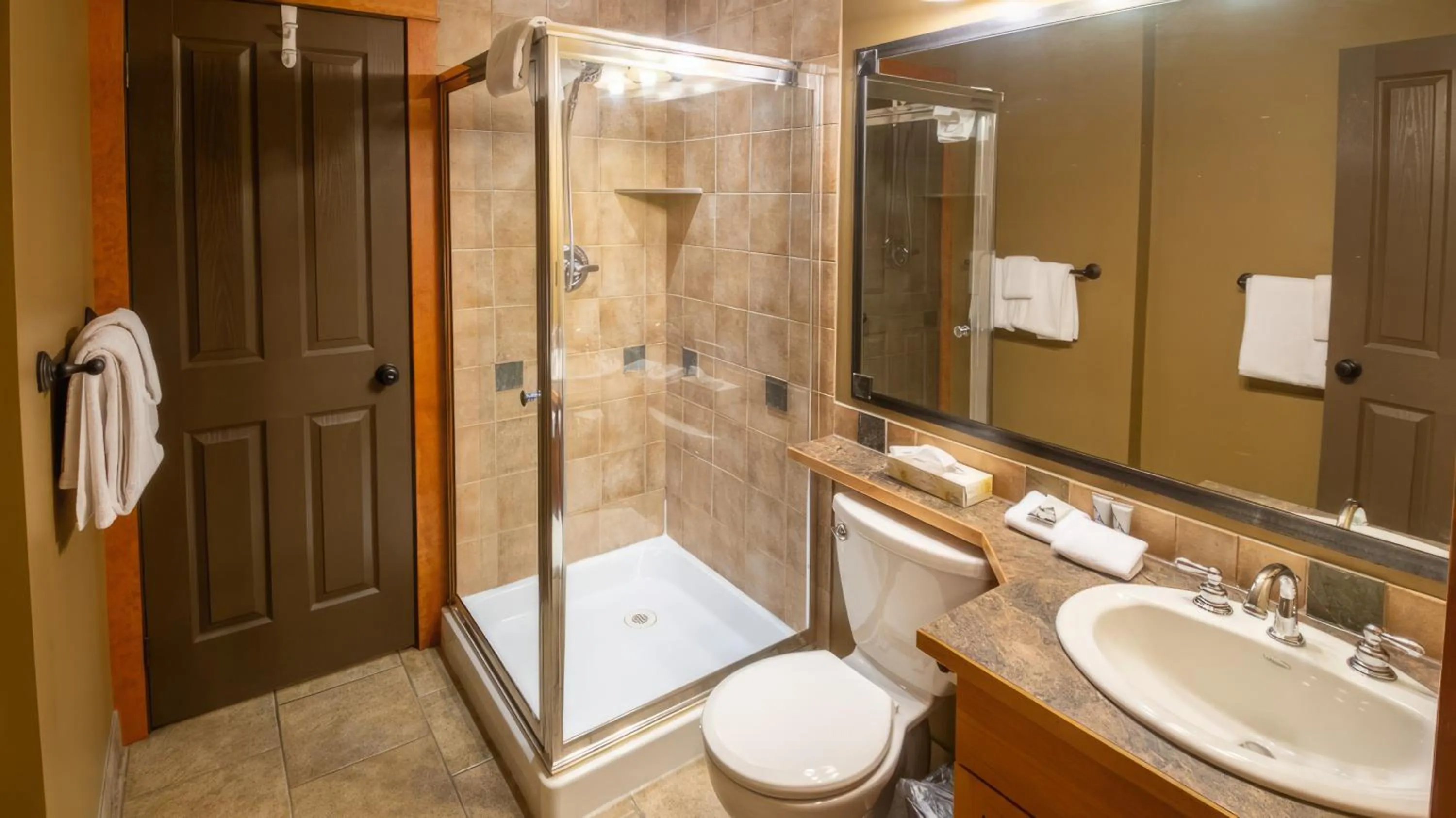 Timberline Lodges by Fernie Lodging Co