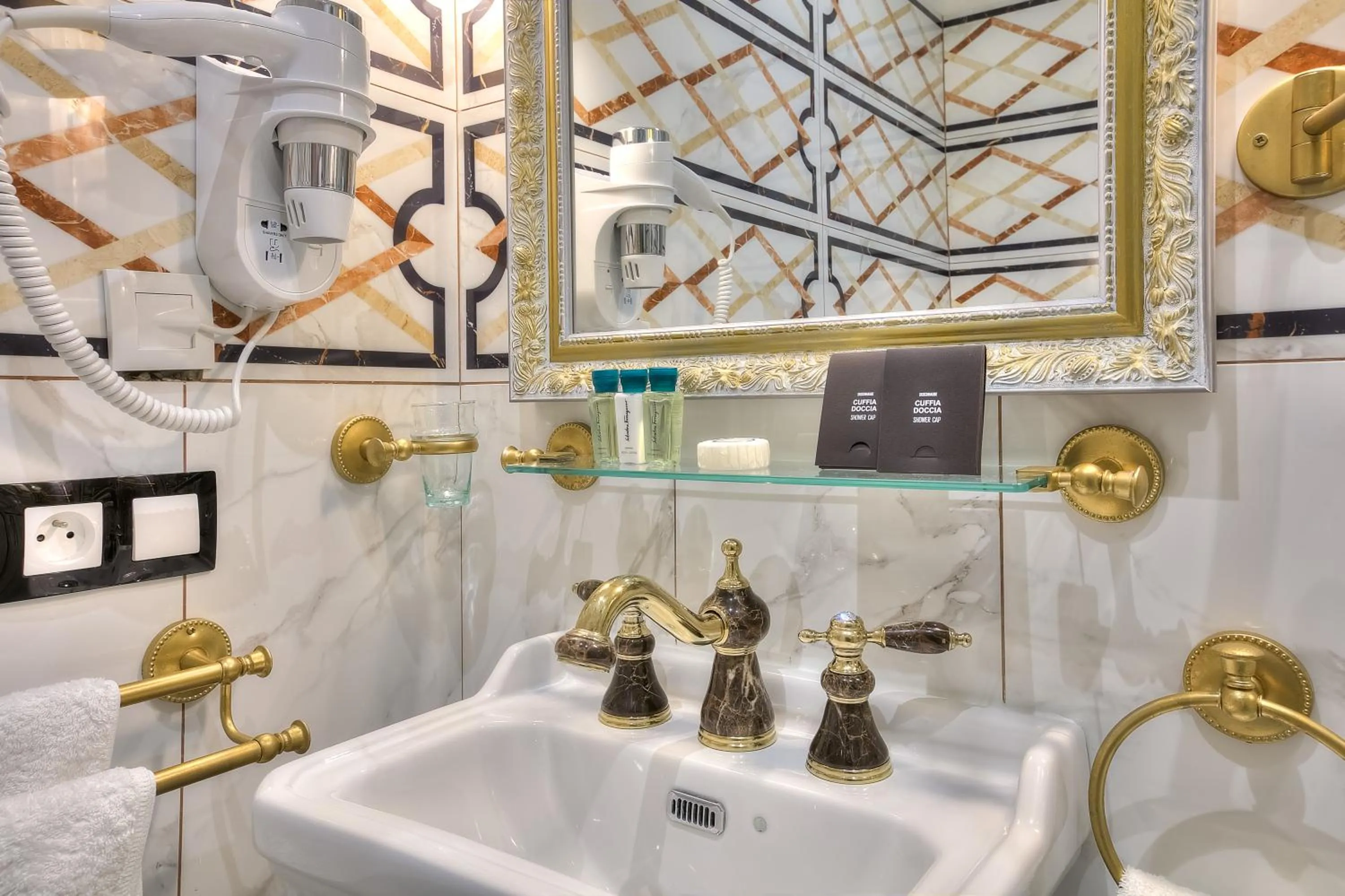 ABA LUXURY B E B Nice