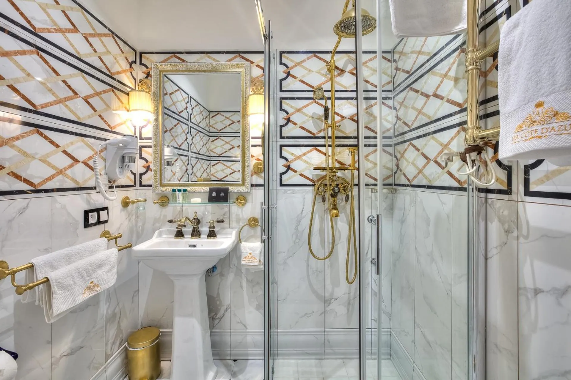 ABA LUXURY B E B Nice