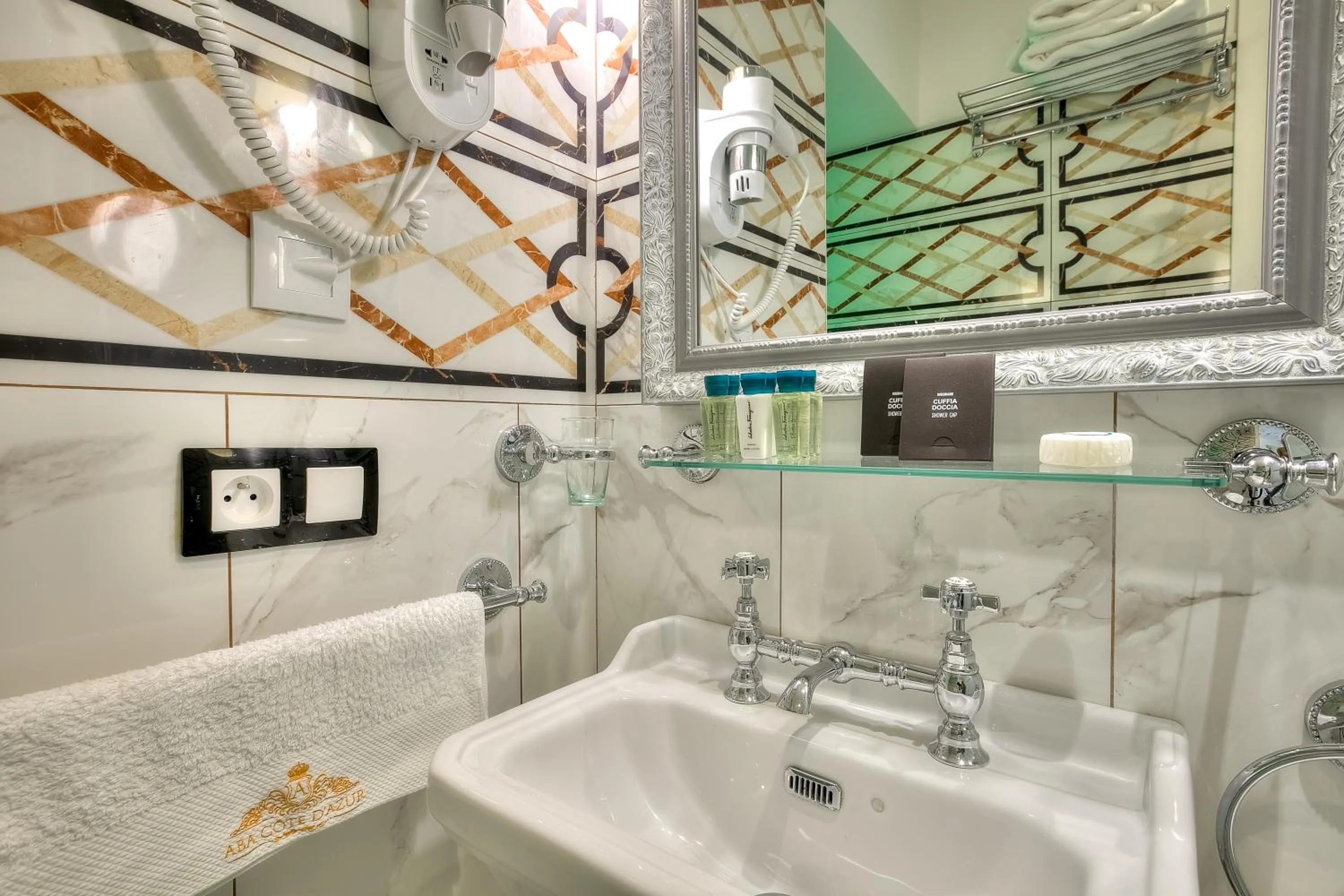 Bathroom in ABA LUXURY B E B Nice