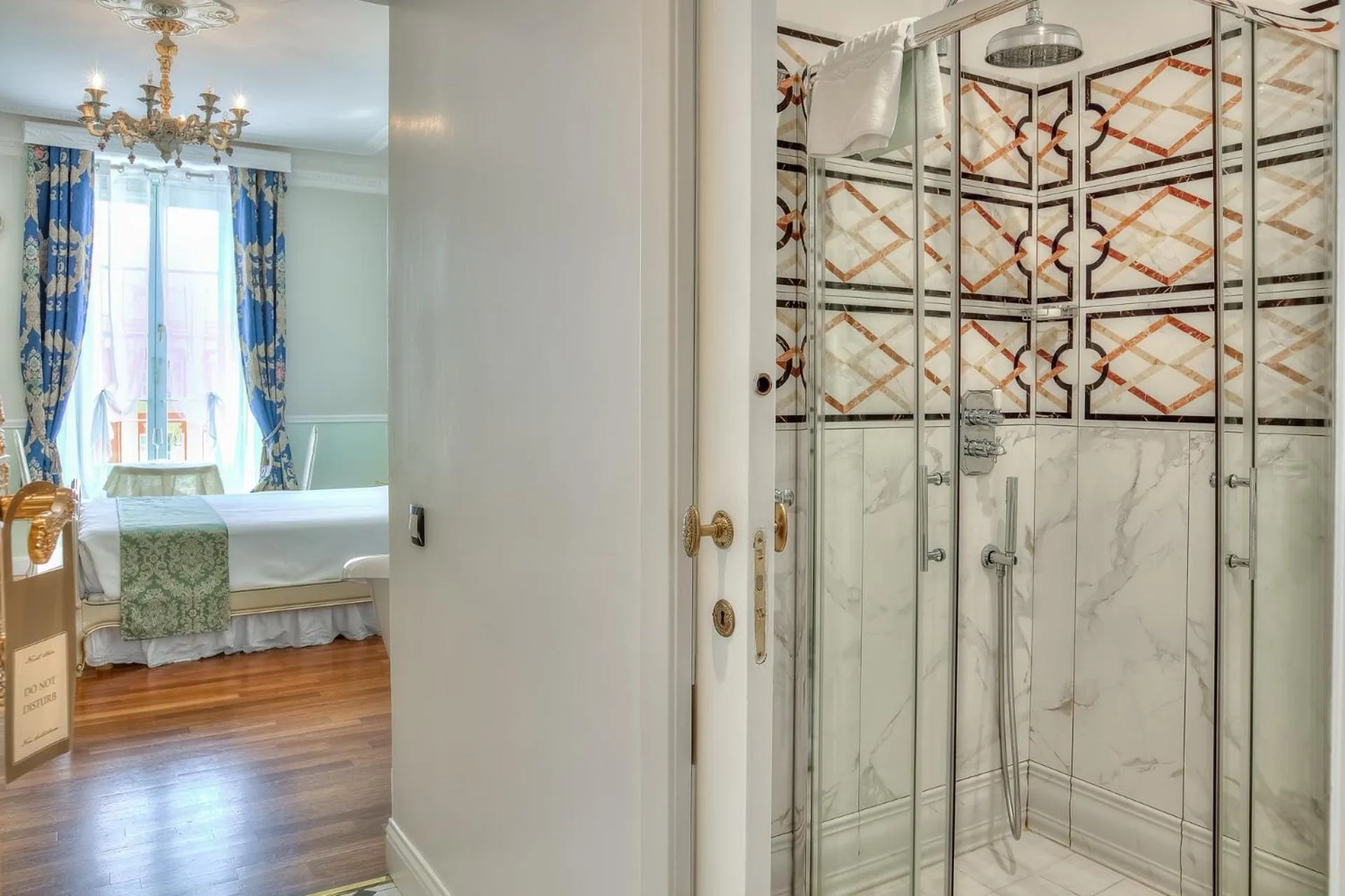 ABA LUXURY B E B Nice