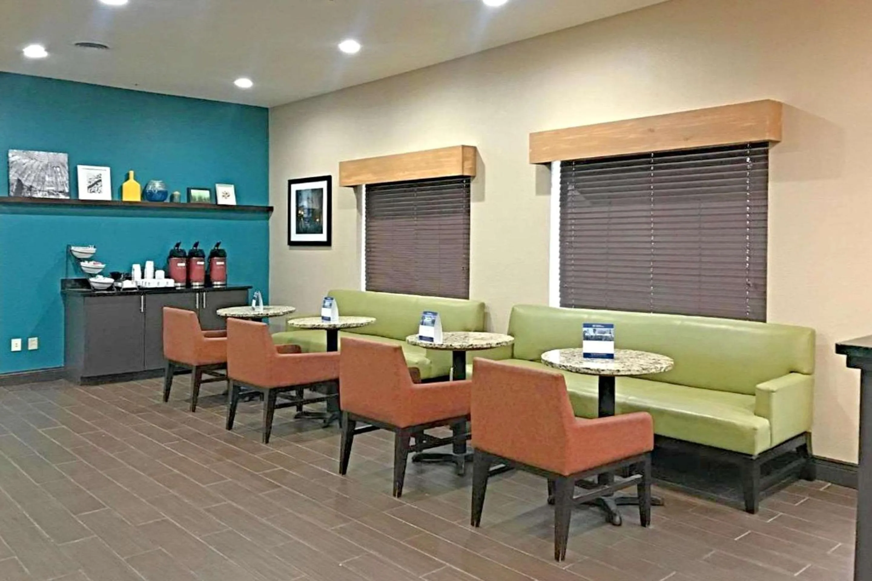 Restaurant/places to eat in Comfort Inn & Suites O'Fallon - St Louis Area
