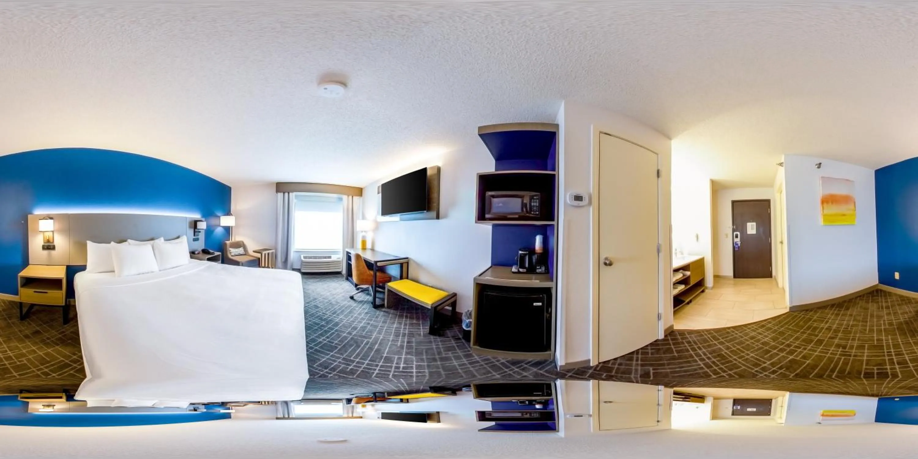 Bathroom, Bed in Comfort Inn & Suites O'Fallon - St Louis Area