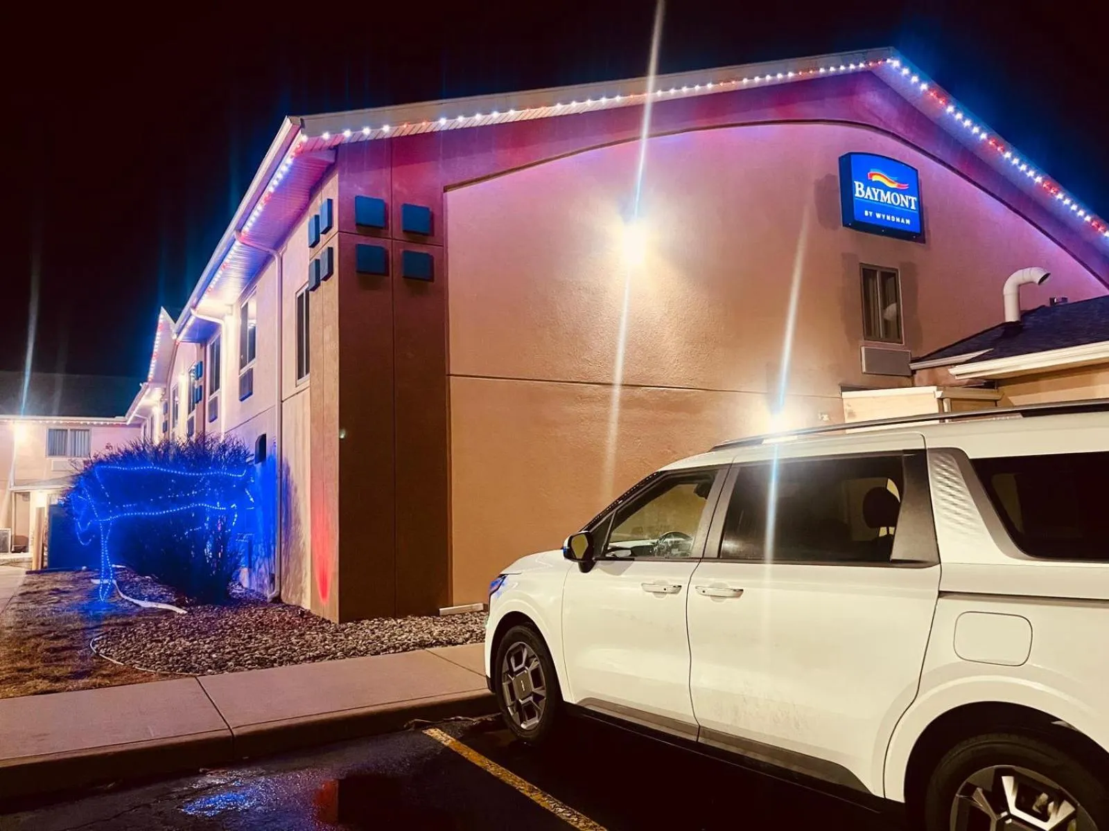 Property building in Baymont Toledo Airport Hotel Swanton