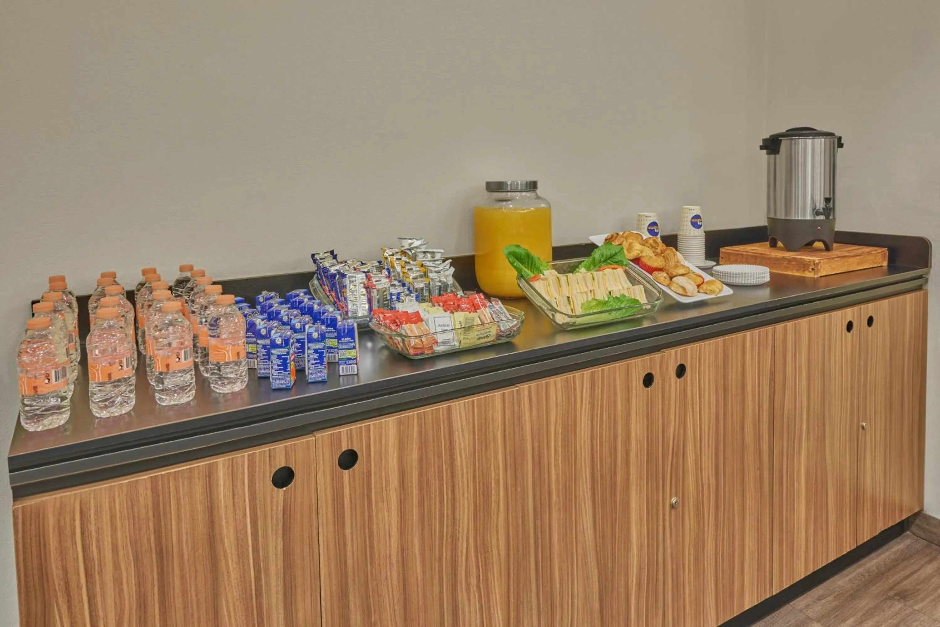 Meeting/conference room in City Express by Marriott Playa del Carmen