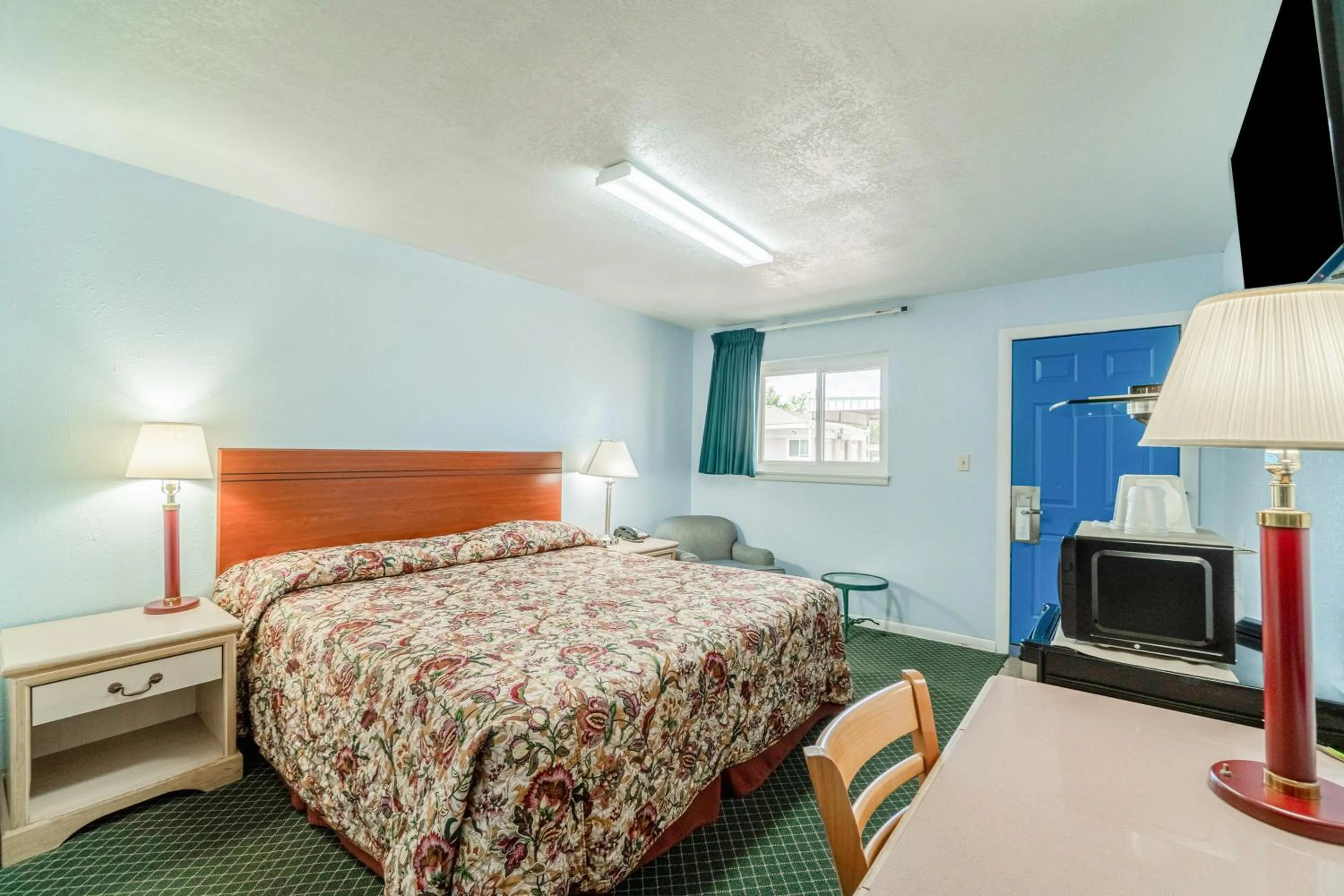 Bedroom, Bed in Hotel O Longhorn Boise City OK