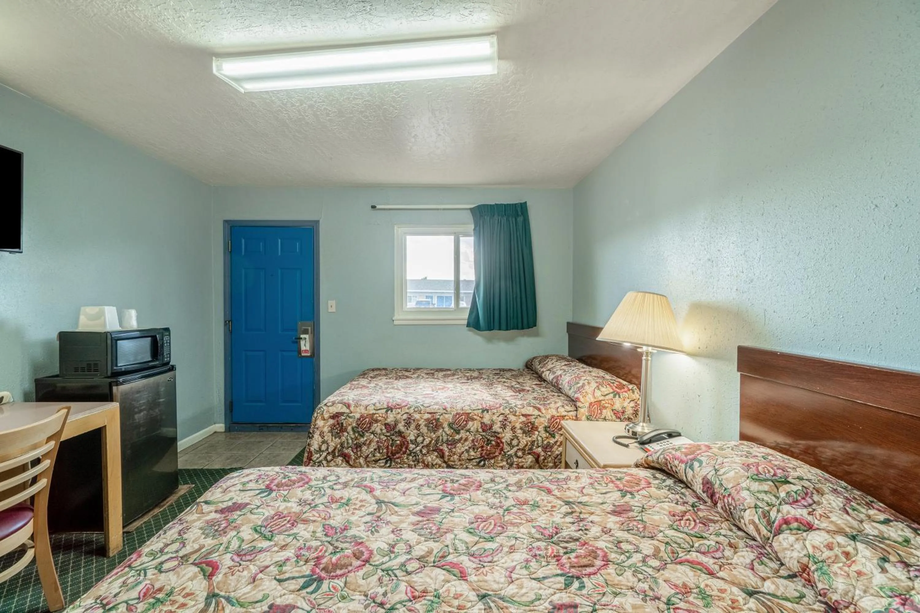 Bedroom, Bed in Hotel O Longhorn Boise City OK