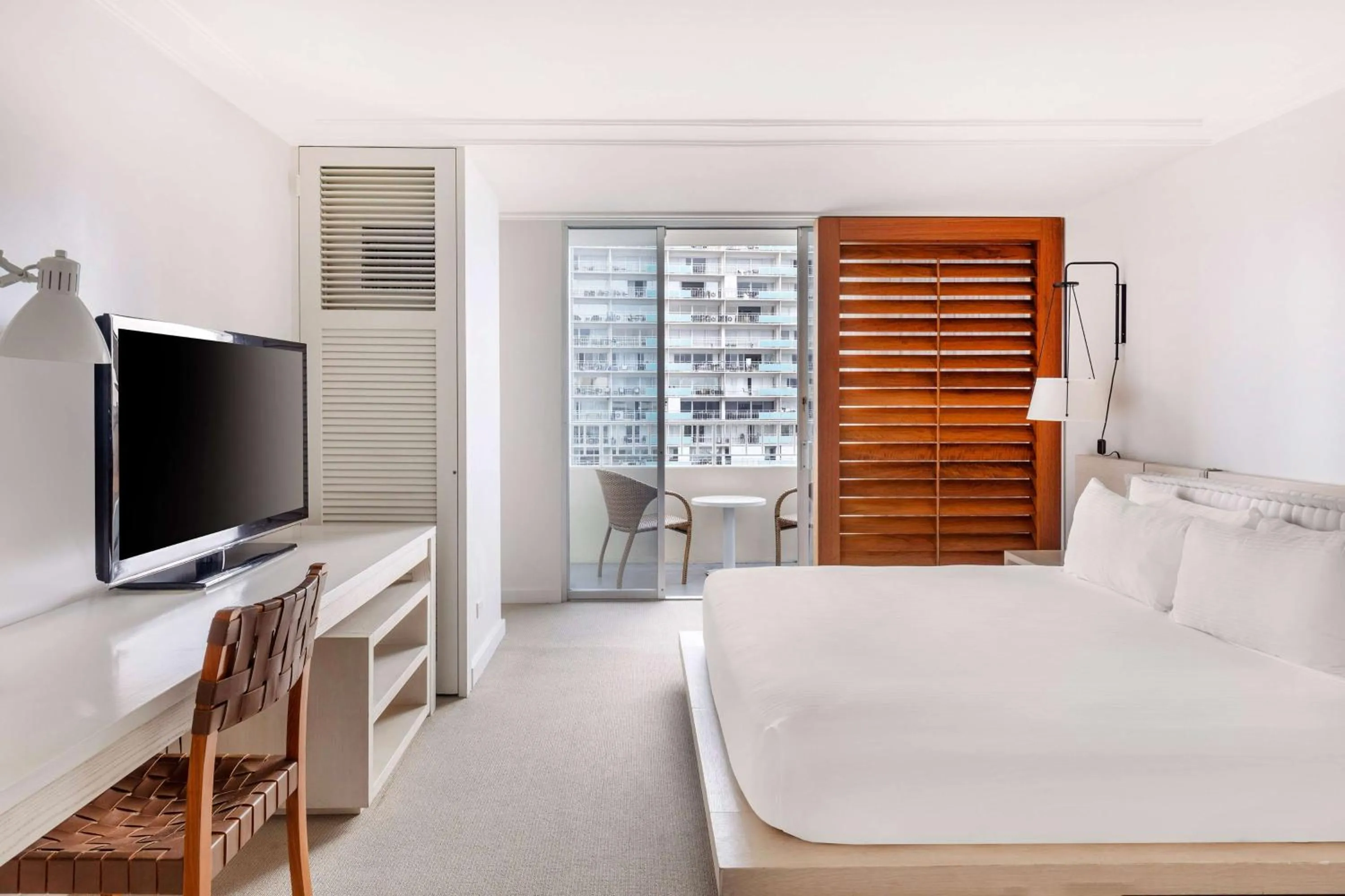 Bedroom, Bed in Hilton Vacation Club The Modern Honolulu