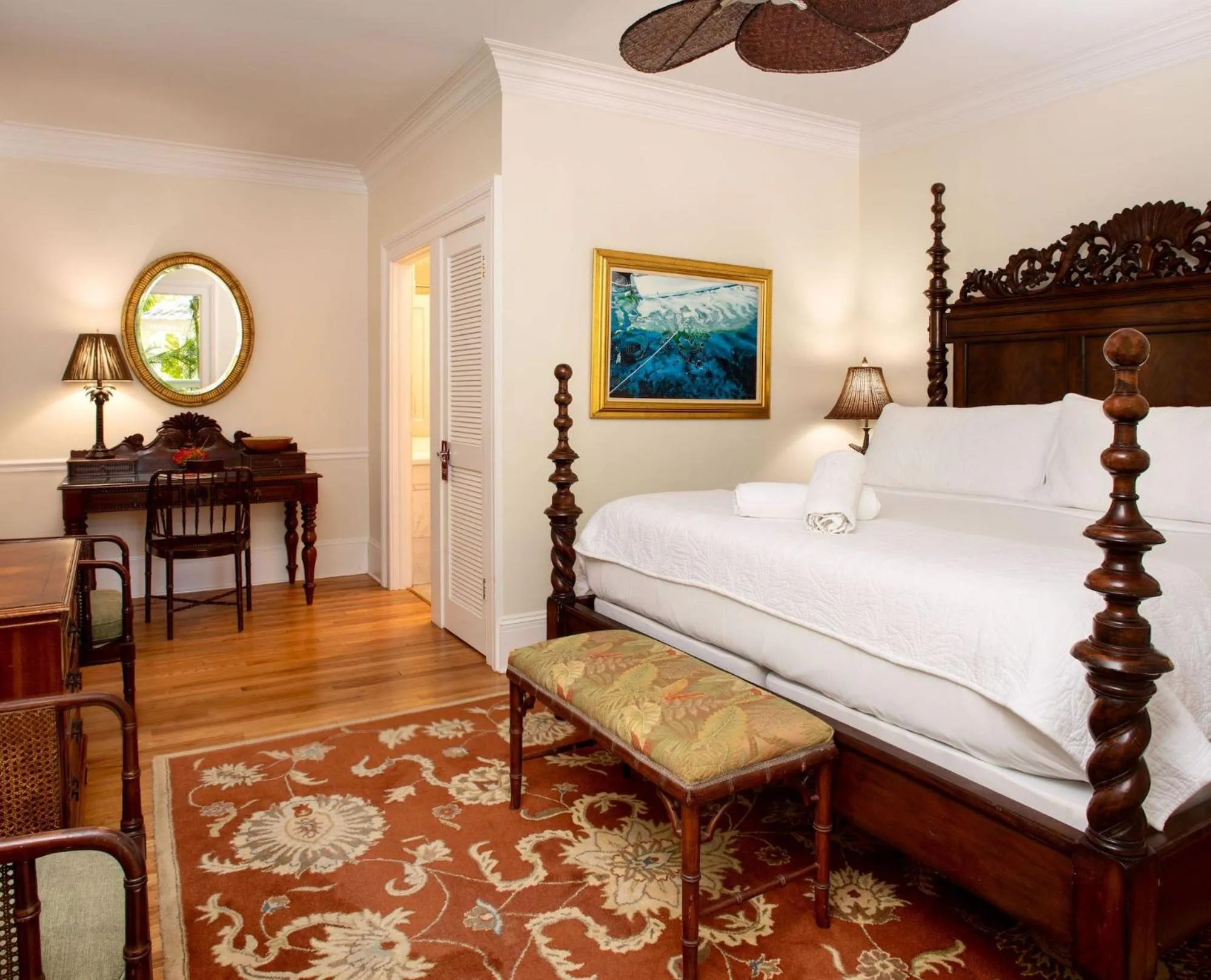 Bedroom, Bed in The Gardens Hotel