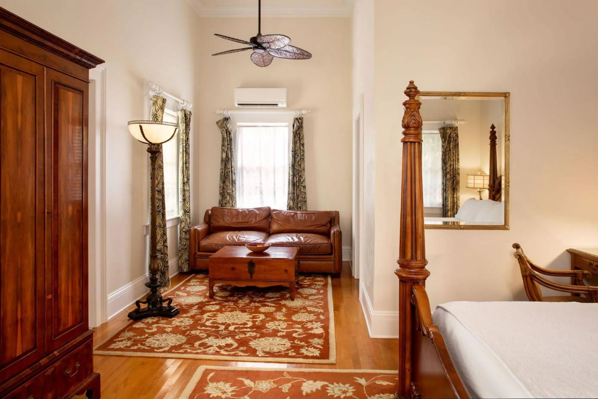 Bedroom, Bed in The Gardens Hotel