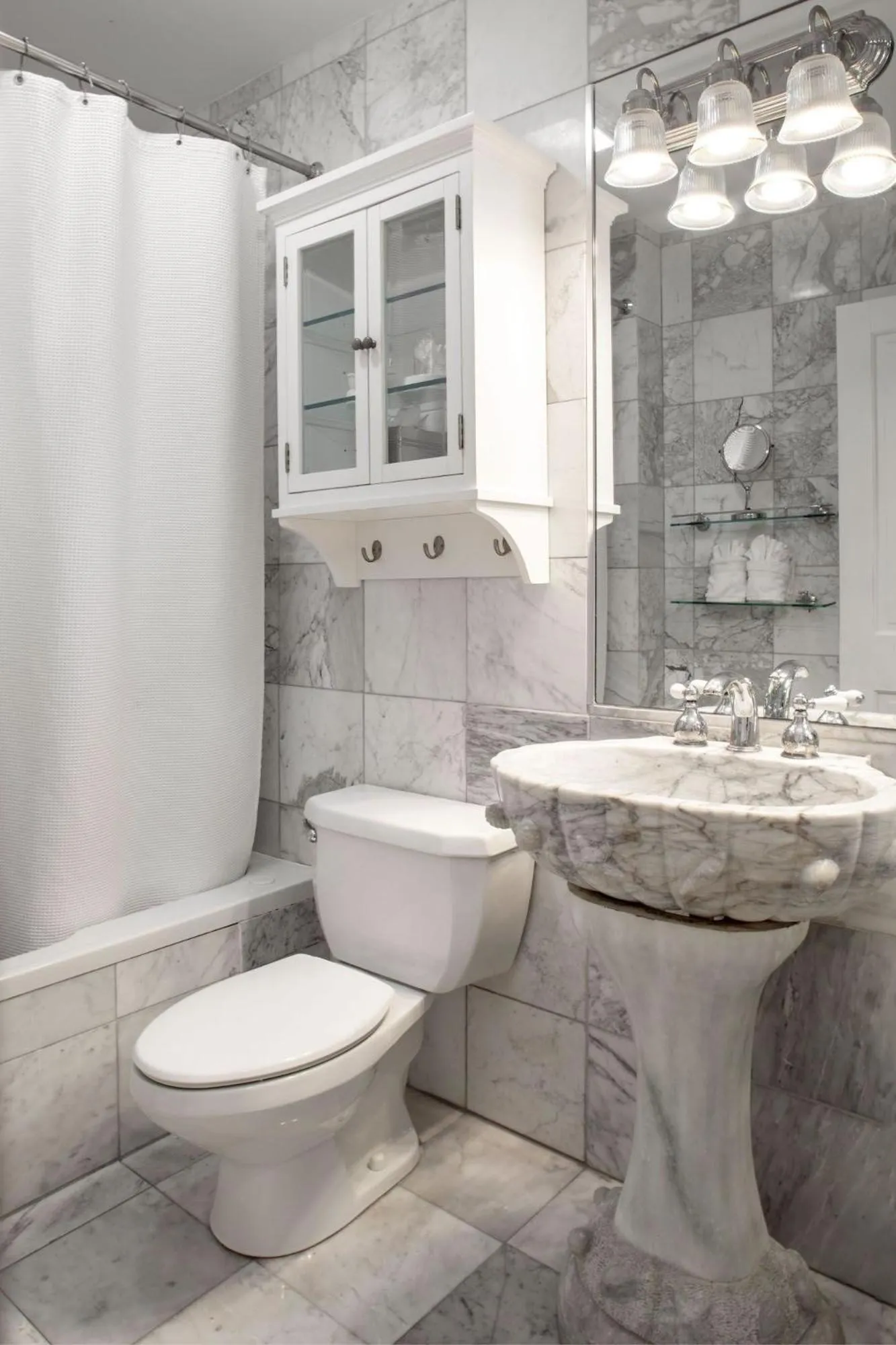 Bathroom in The Gardens Hotel