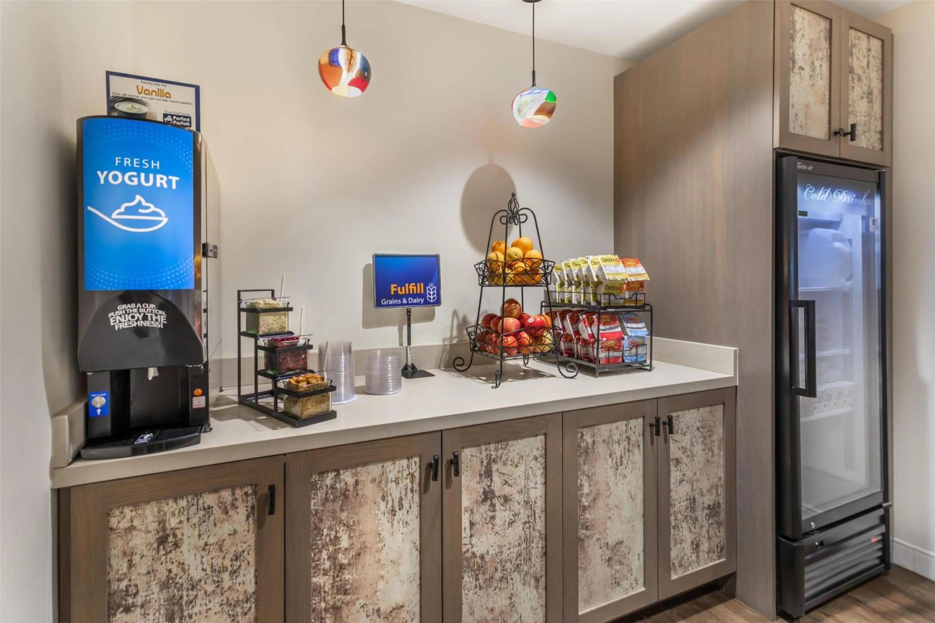 Breakfast in Best Western Rose Garden Inn