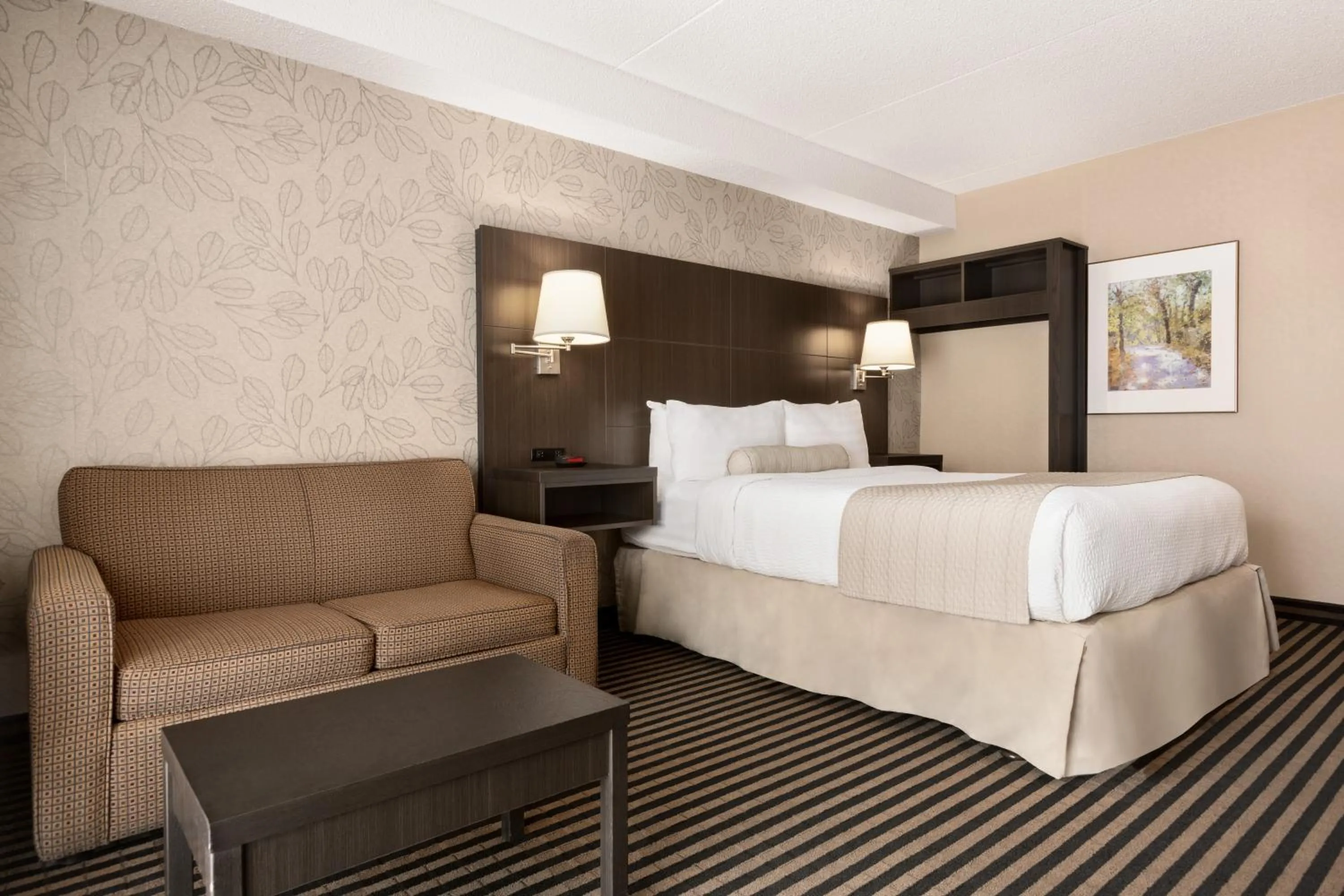 Photo of the whole room, Bed in Days Inn by Wyndham Miramichi NB