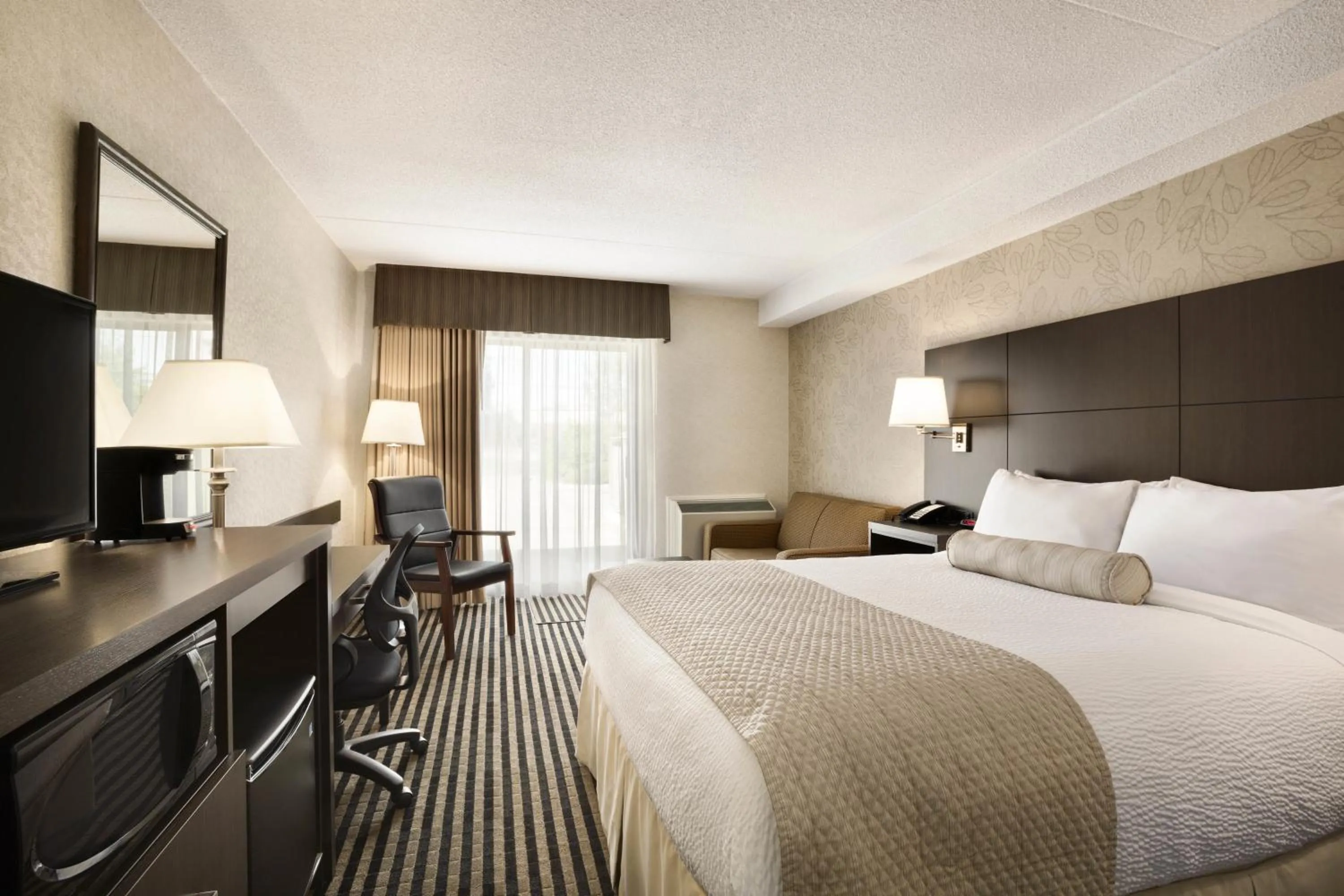 Day, Bed in Days Inn by Wyndham Miramichi NB