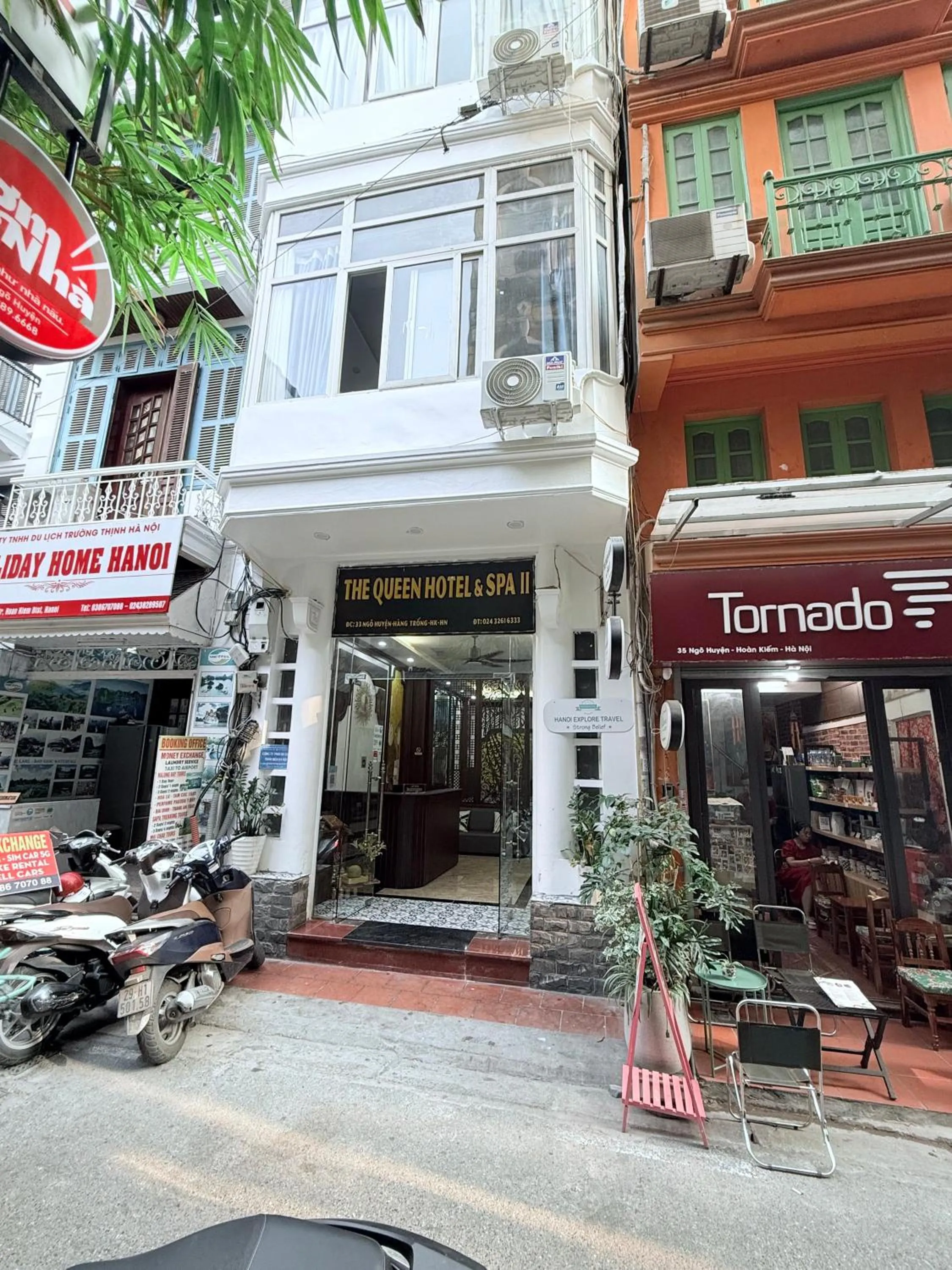 Property building in The Queen Hotel & Spa 2