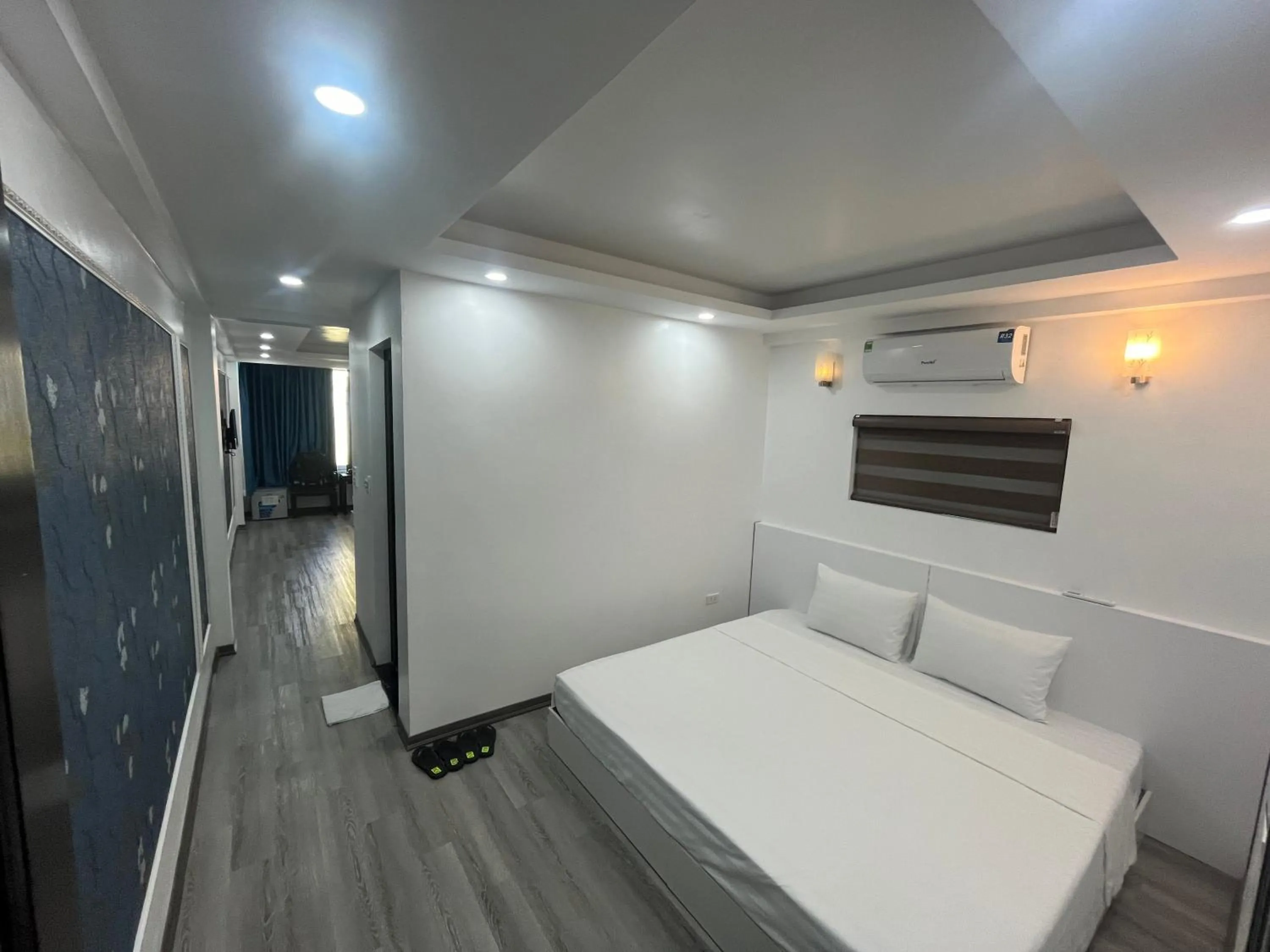 Bed in The Queen Hotel & Spa 2