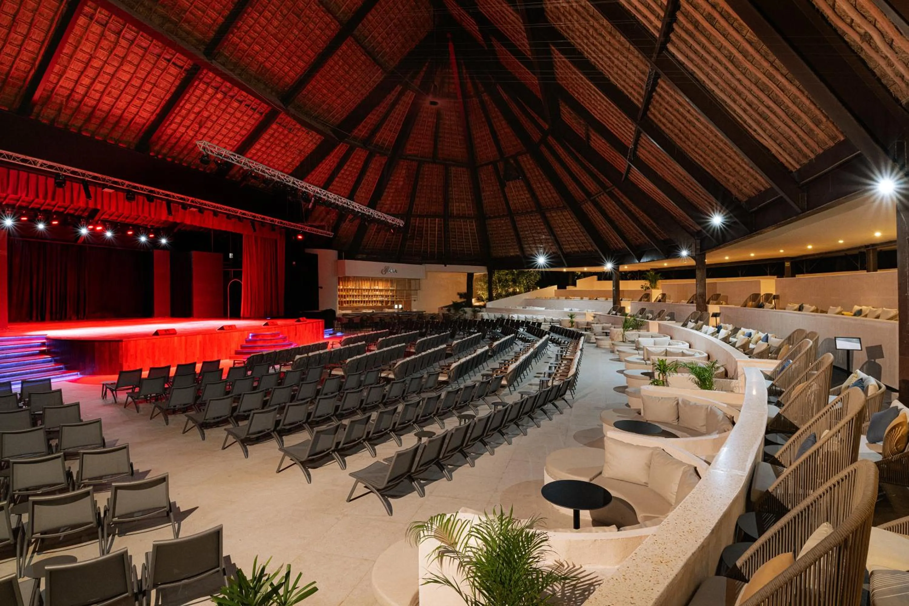 Lounge or bar in Grand Sirenis Riviera Maya Resort & Spa All Inclusive