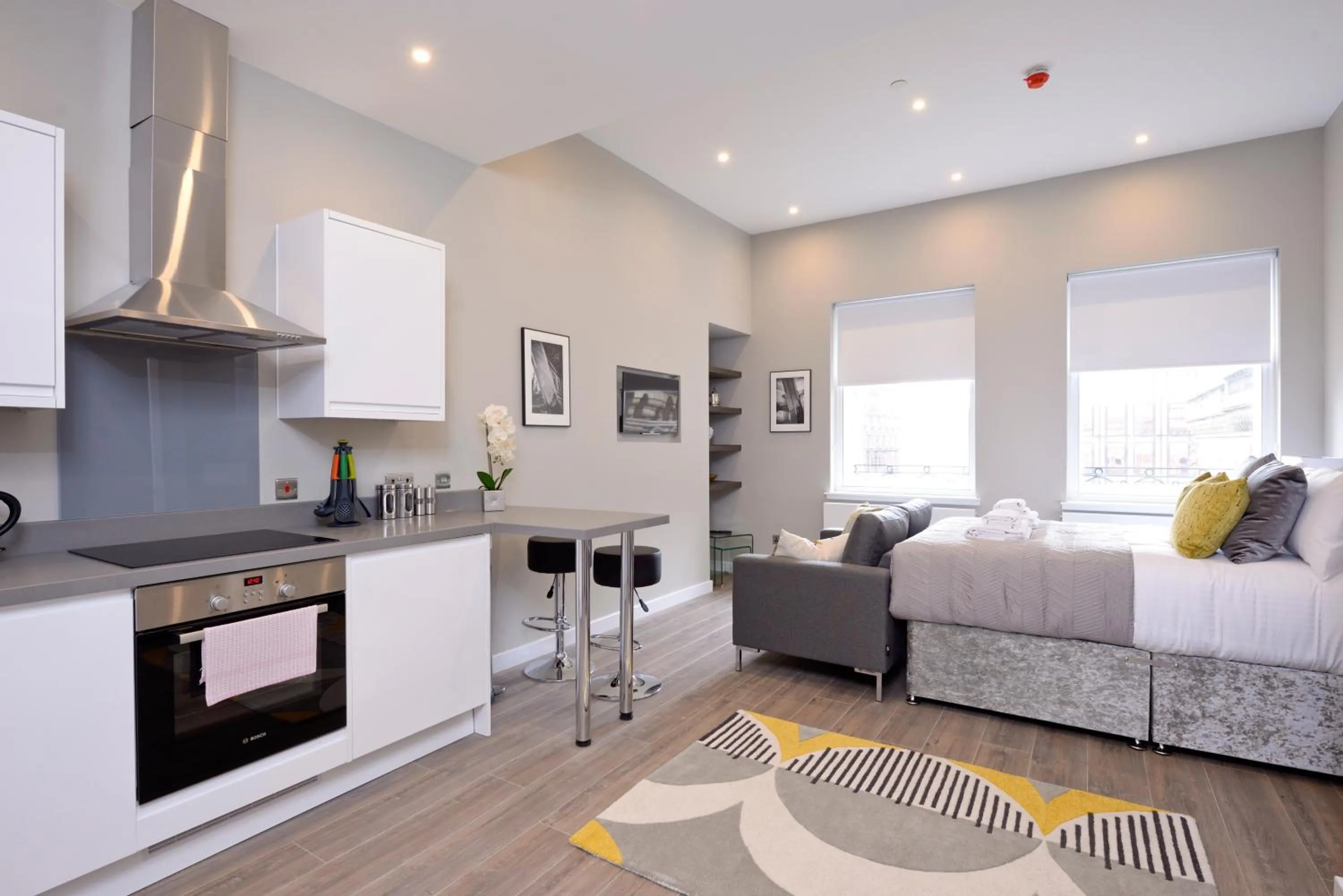 Bed in Nelson Mandela Place Apartments