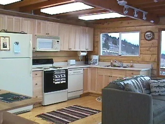 Alaska Adventure Cabins