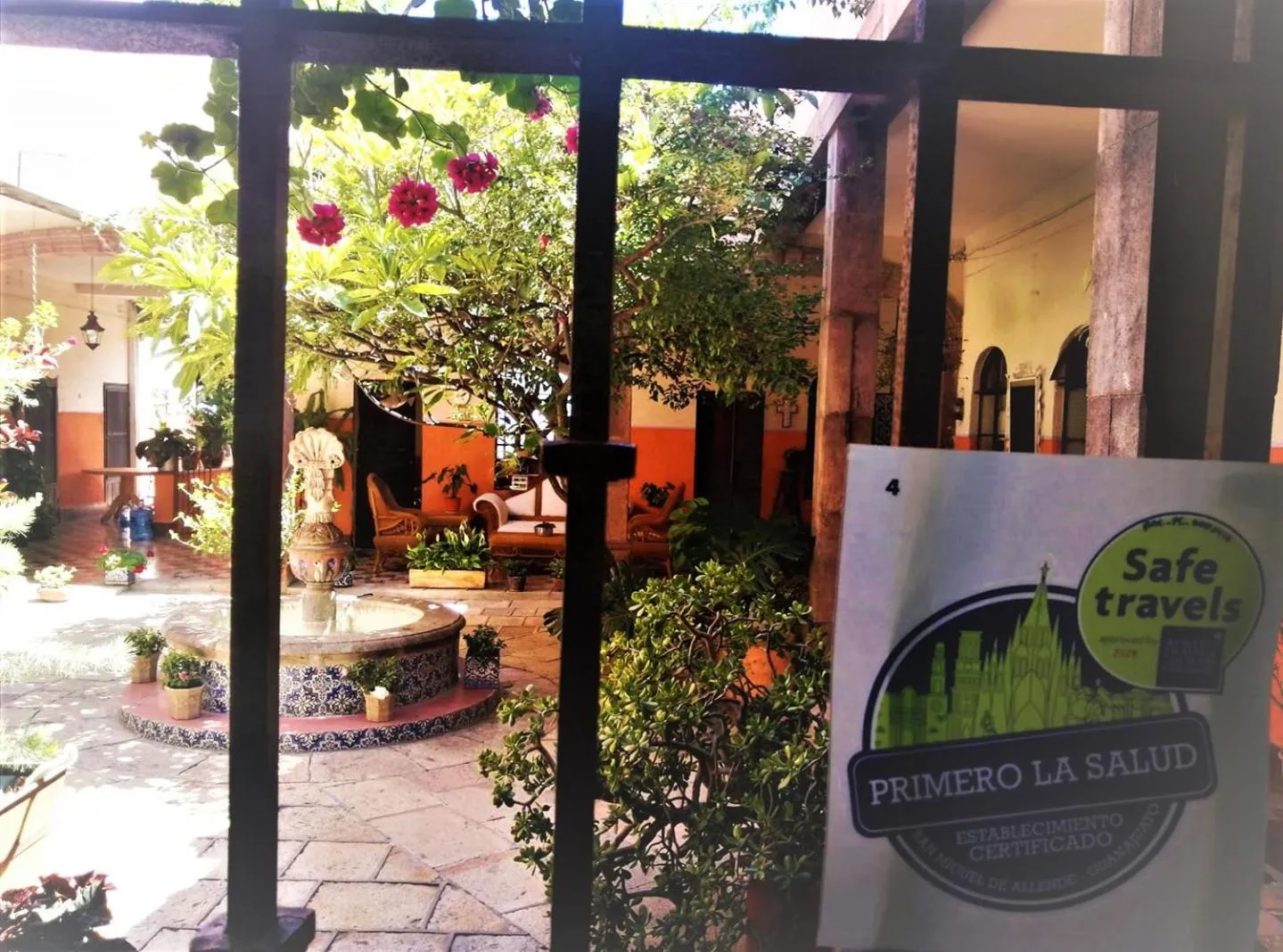 Certificate/Award in Suites Santo Domingo