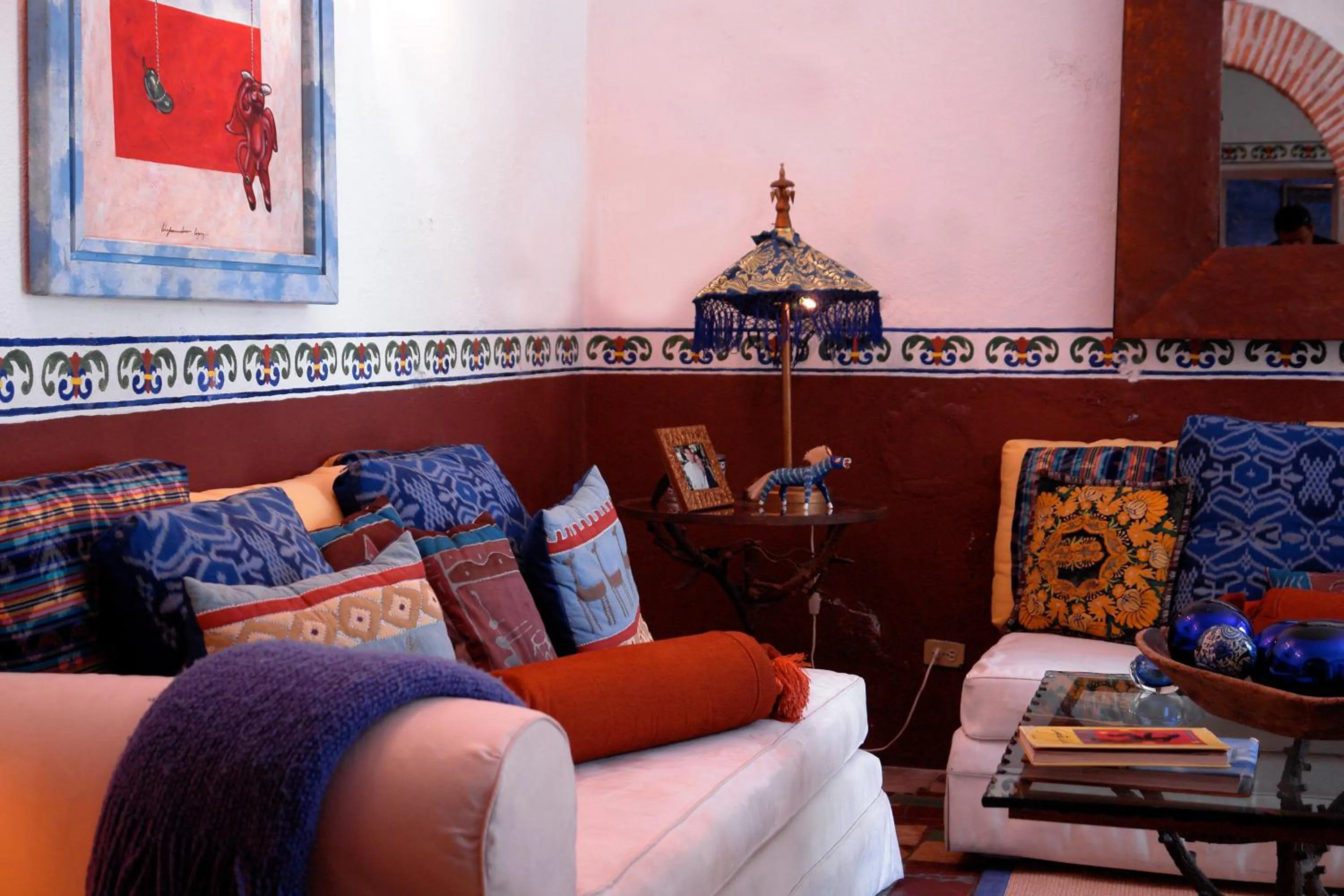 Living room in Suites Santo Domingo