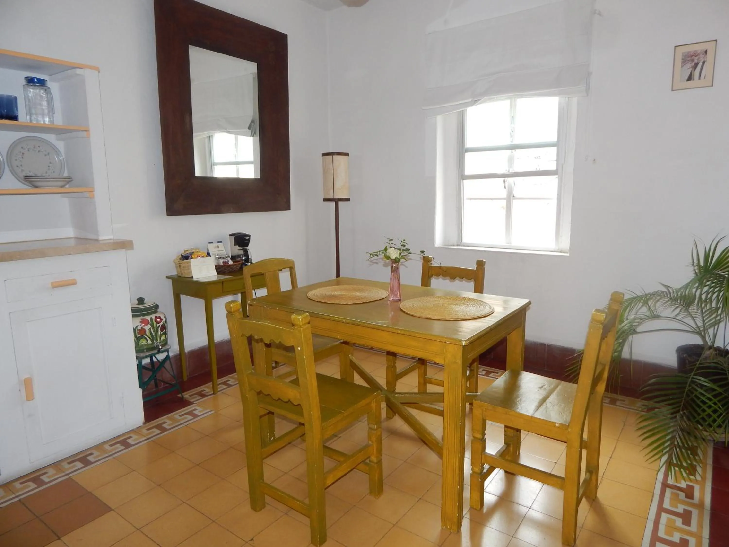 Dining area in Suites Santo Domingo