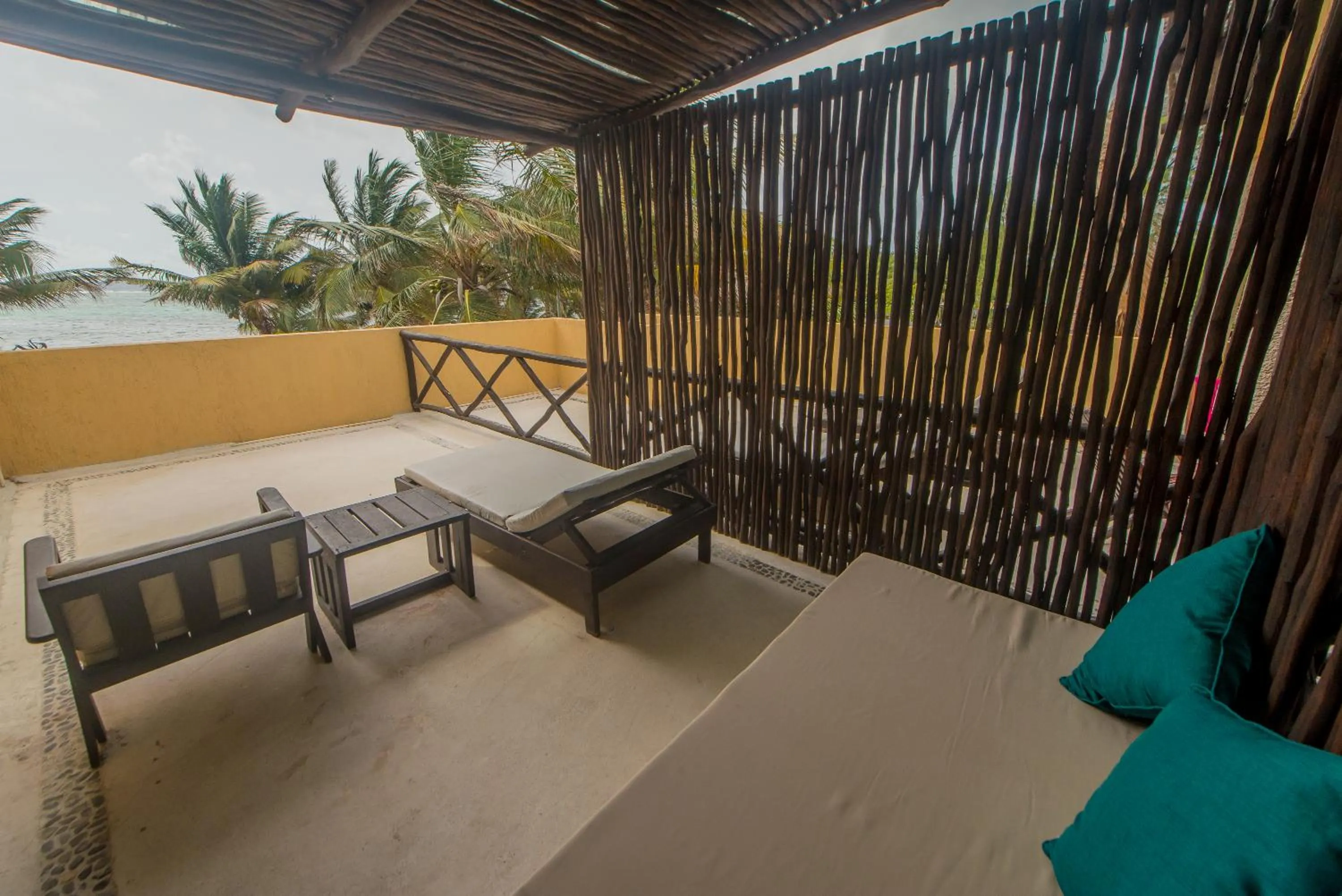 Balcony/Terrace in Hotel Luna De Plata Mahahual