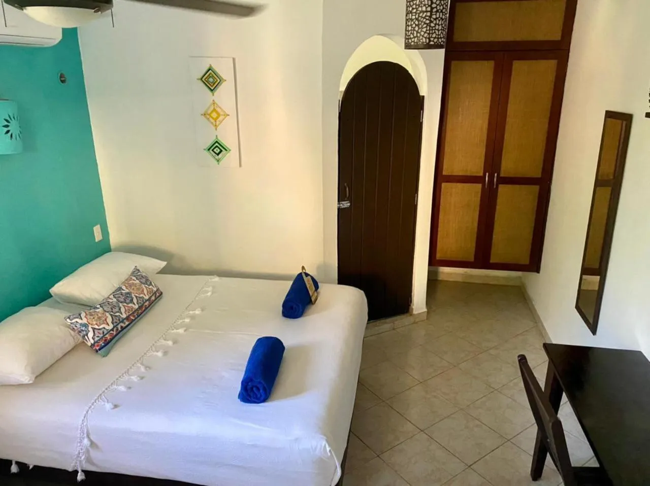 Photo of the whole room, Bed in Hotel Luna De Plata Mahahual