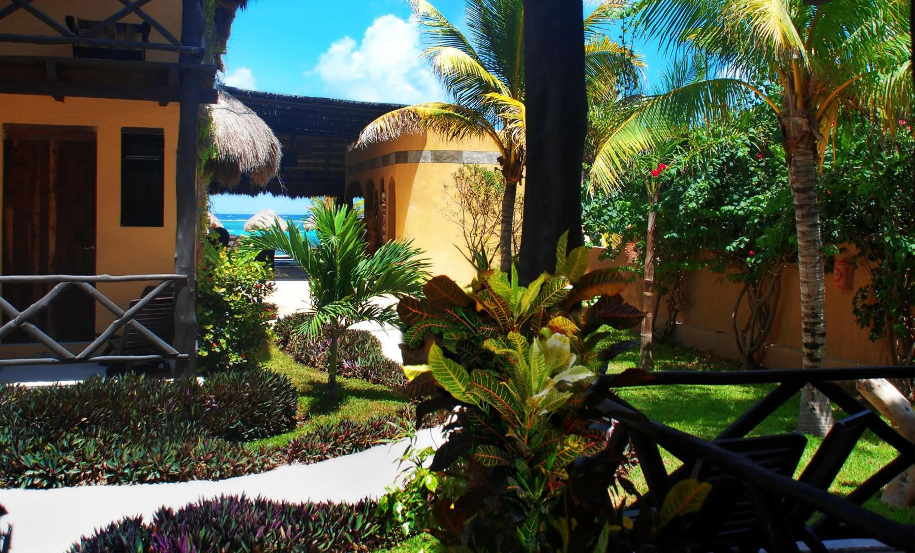 Patio in Hotel Luna De Plata Mahahual