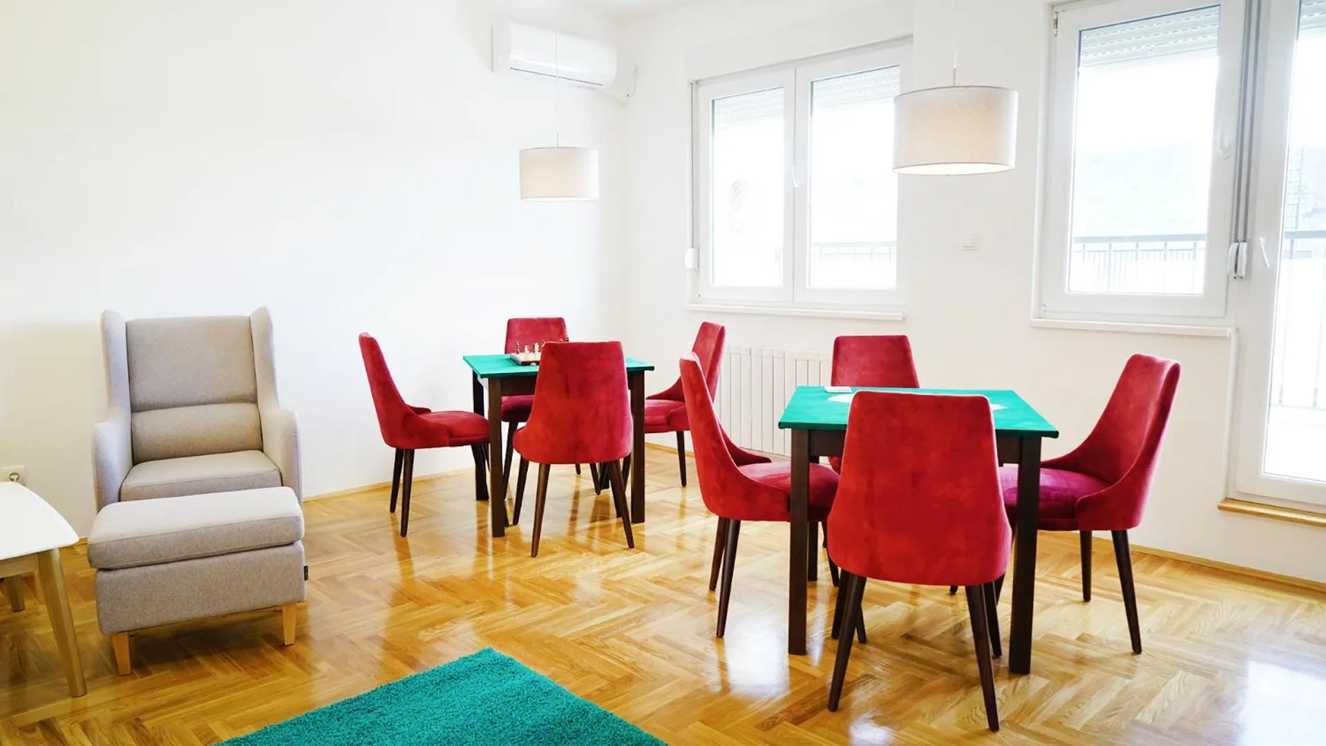 Communal lounge/ TV room in Novel Inn