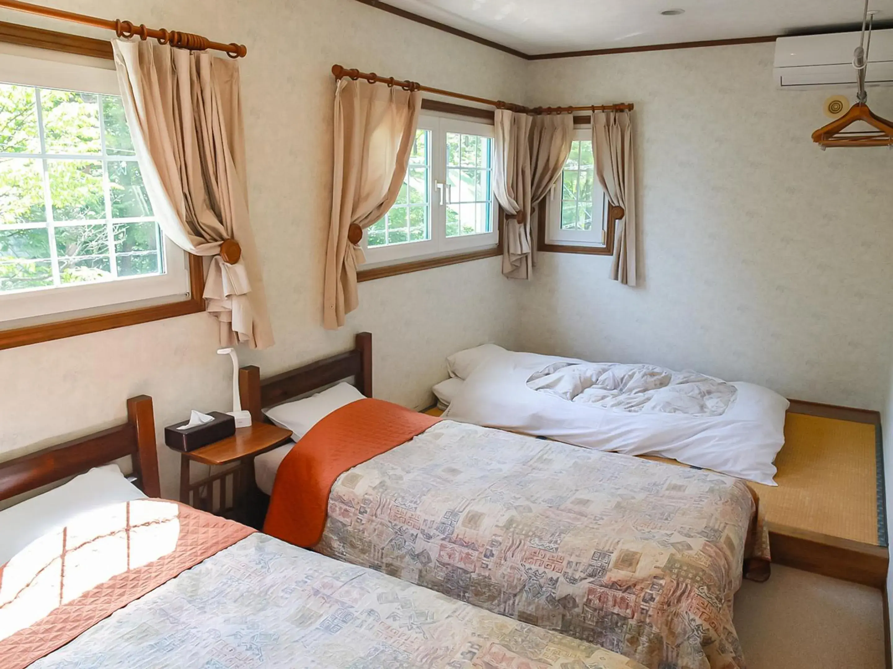 Triple Room with Shared Bathroom in Landhaus Dancru Netz Triple Room with Shared Bathroom in Landhaus Dancru Netz