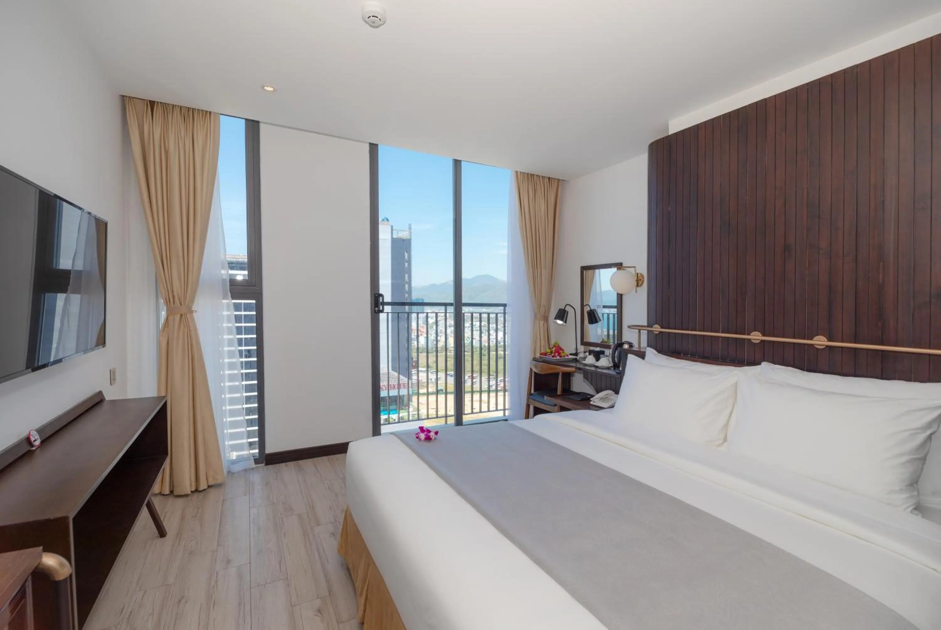 Photo of the whole room, Bed in Majestic Premium Hotel