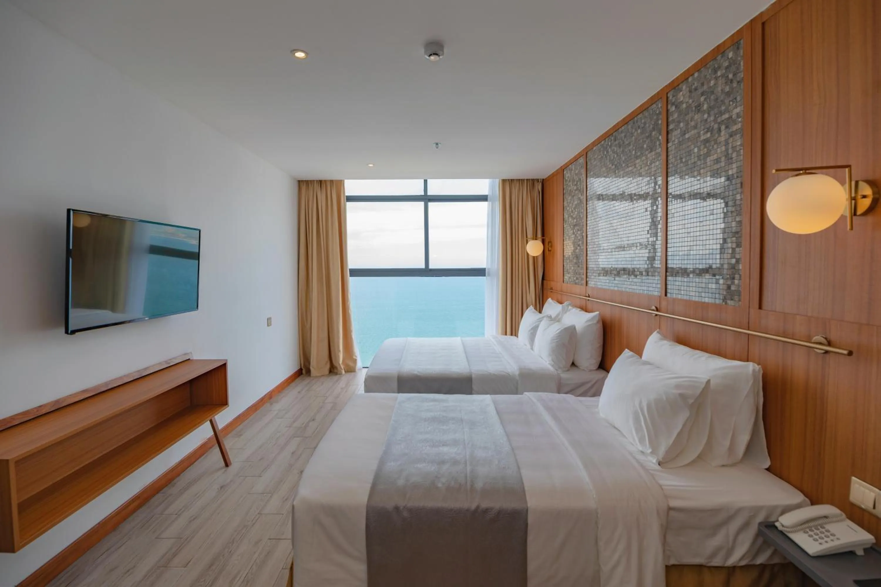 Photo of the whole room, Bed in Majestic Premium Hotel