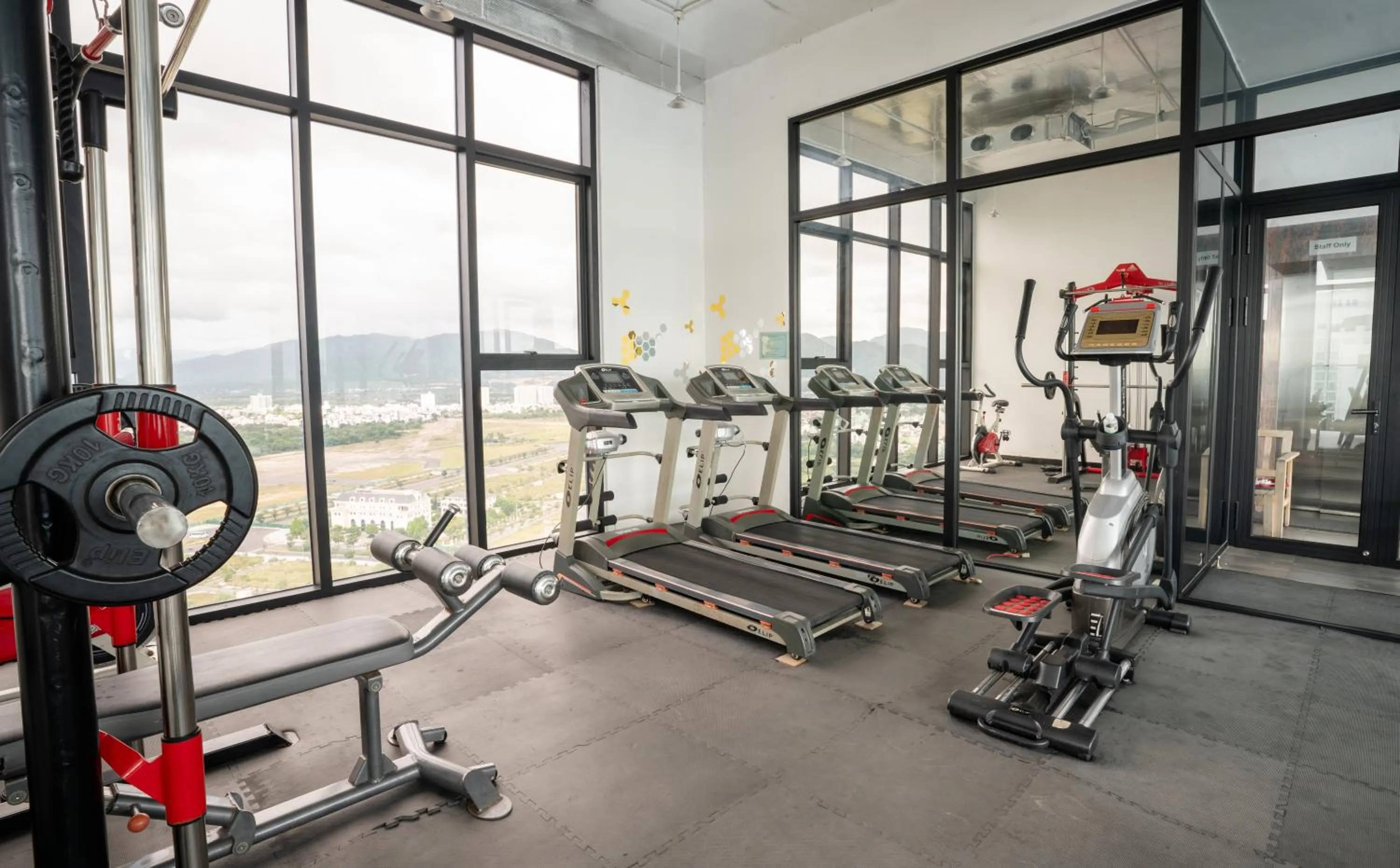 Fitness centre/facilities in Majestic Premium Hotel