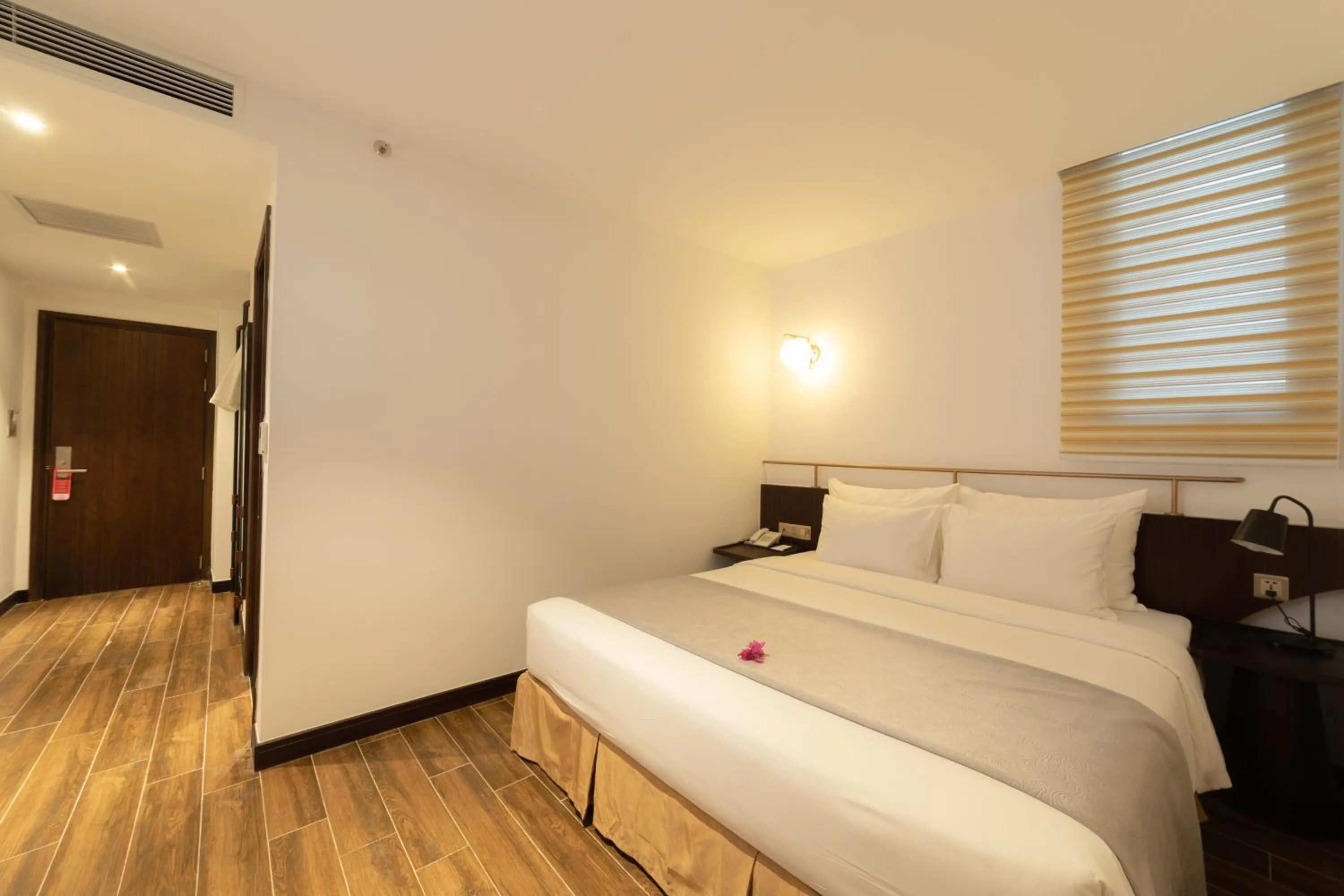 Photo of the whole room, Bed in Majestic Premium Hotel