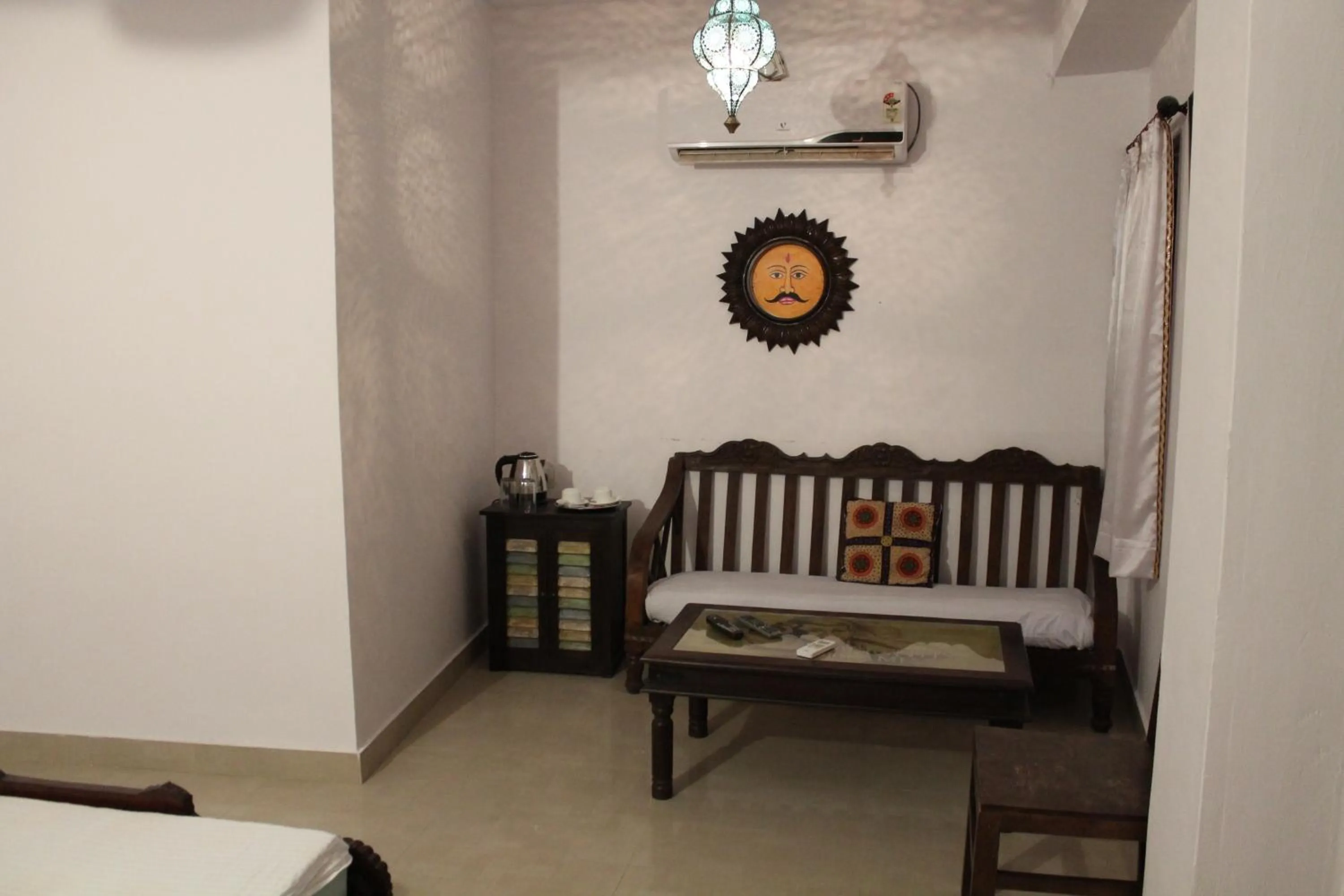 Coffee/tea facilities in Kesar Heritage Boutique Home Stay