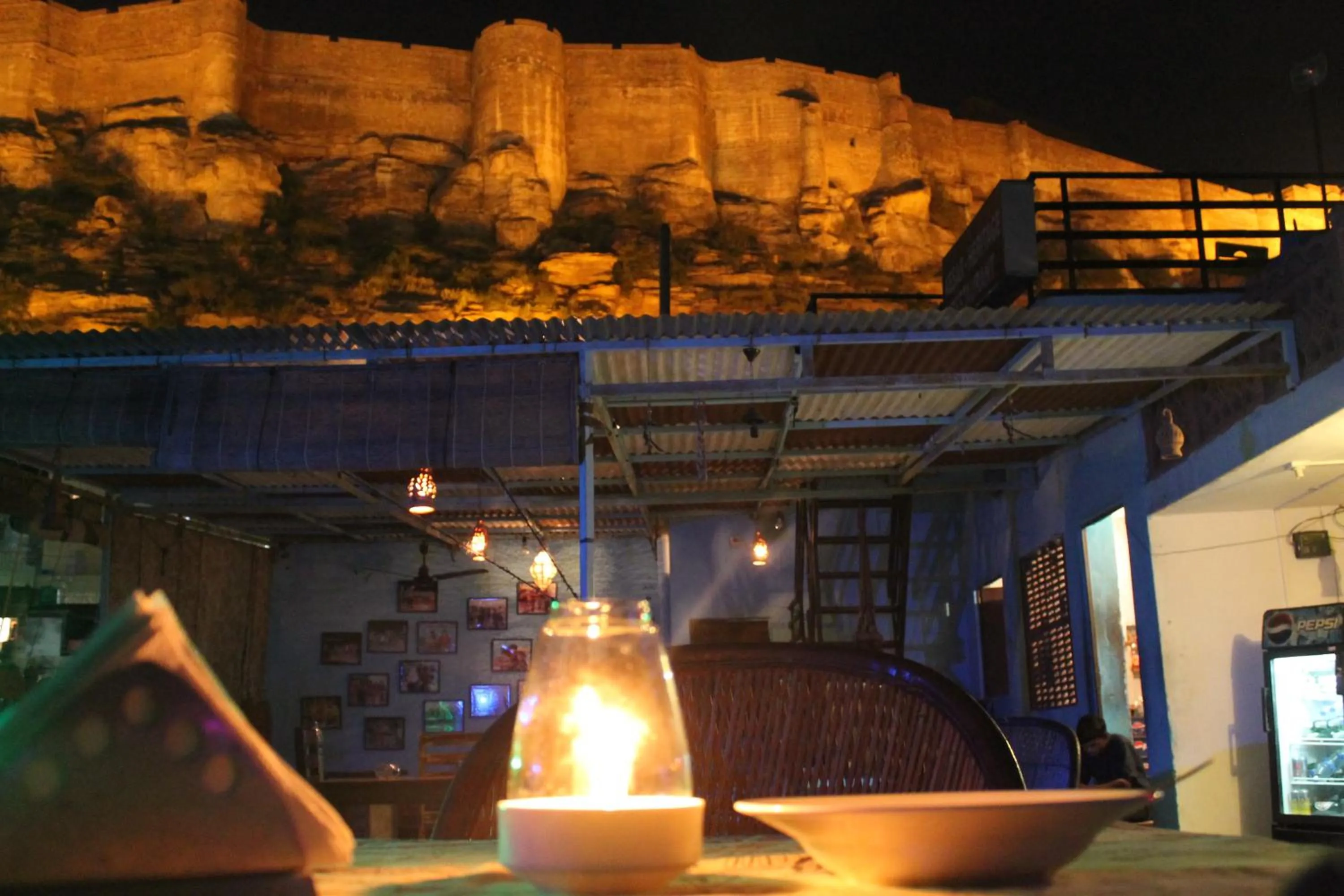 Restaurant/places to eat in Kesar Heritage Boutique Home Stay