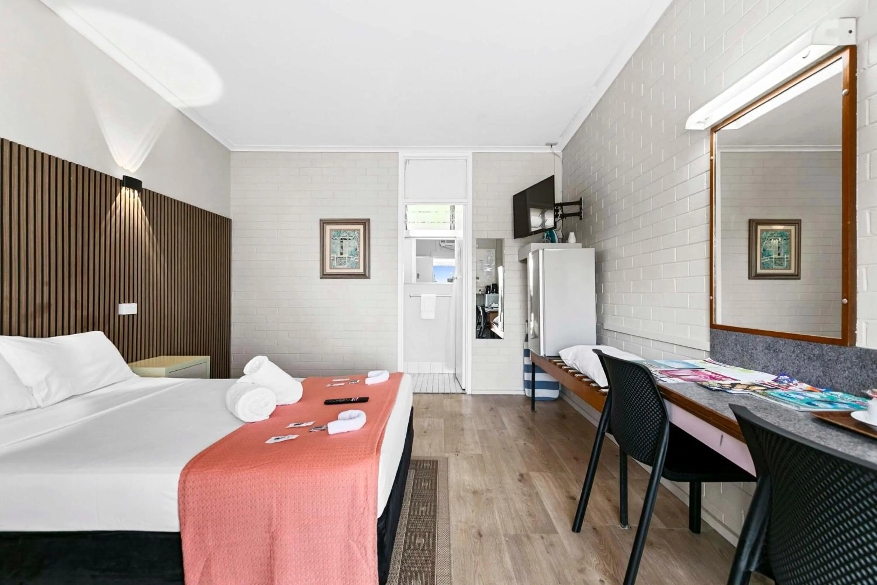 Bedroom, Bed in Arkana Motel