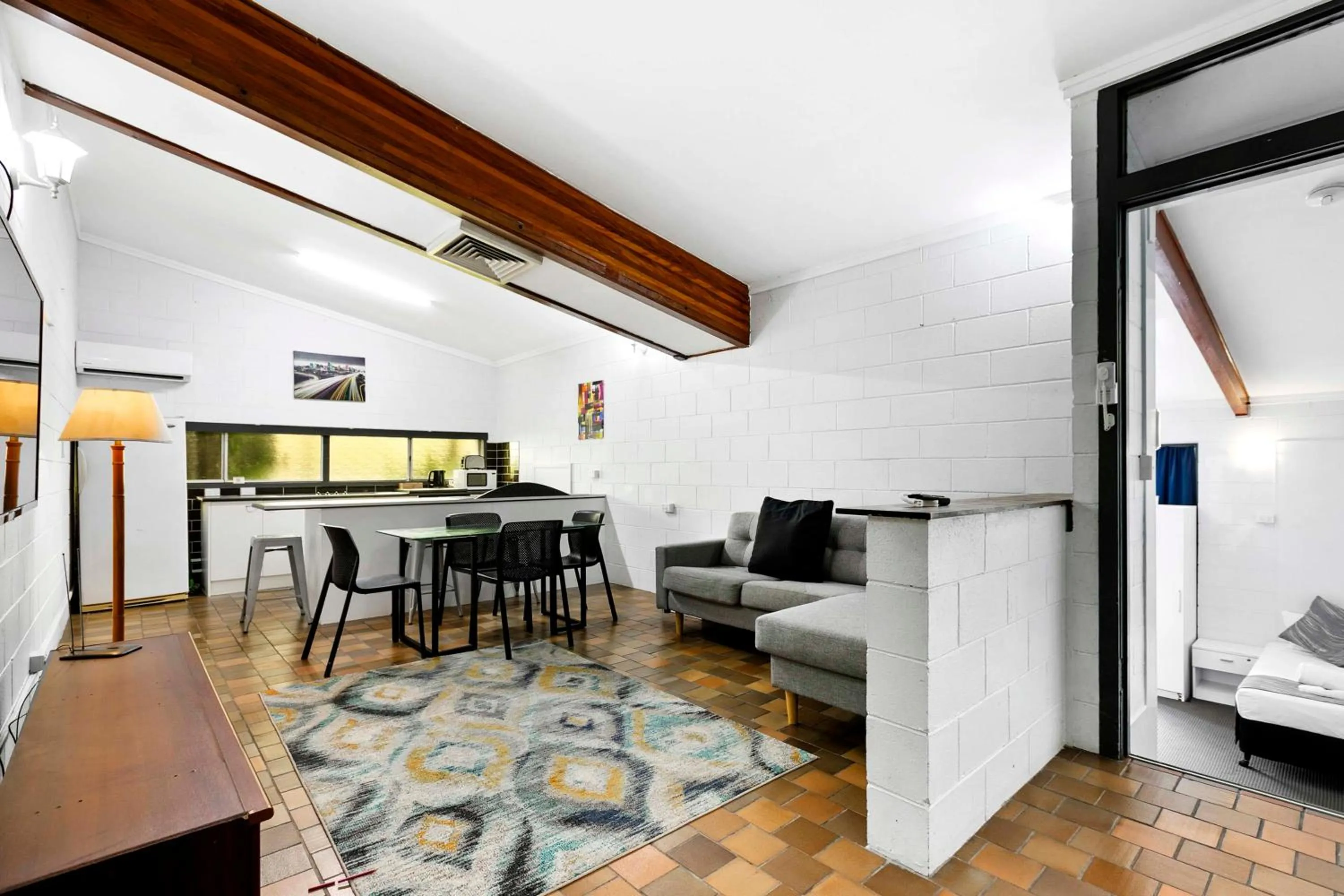 Living room in Arkana Motel Maryborough, SureStay Collection by Best Western