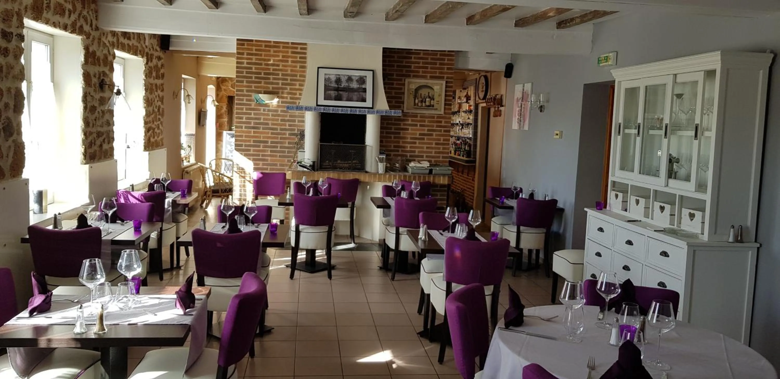 Restaurant/places to eat in LOGIS - Hôtel & restaurant "L'envie des mets"