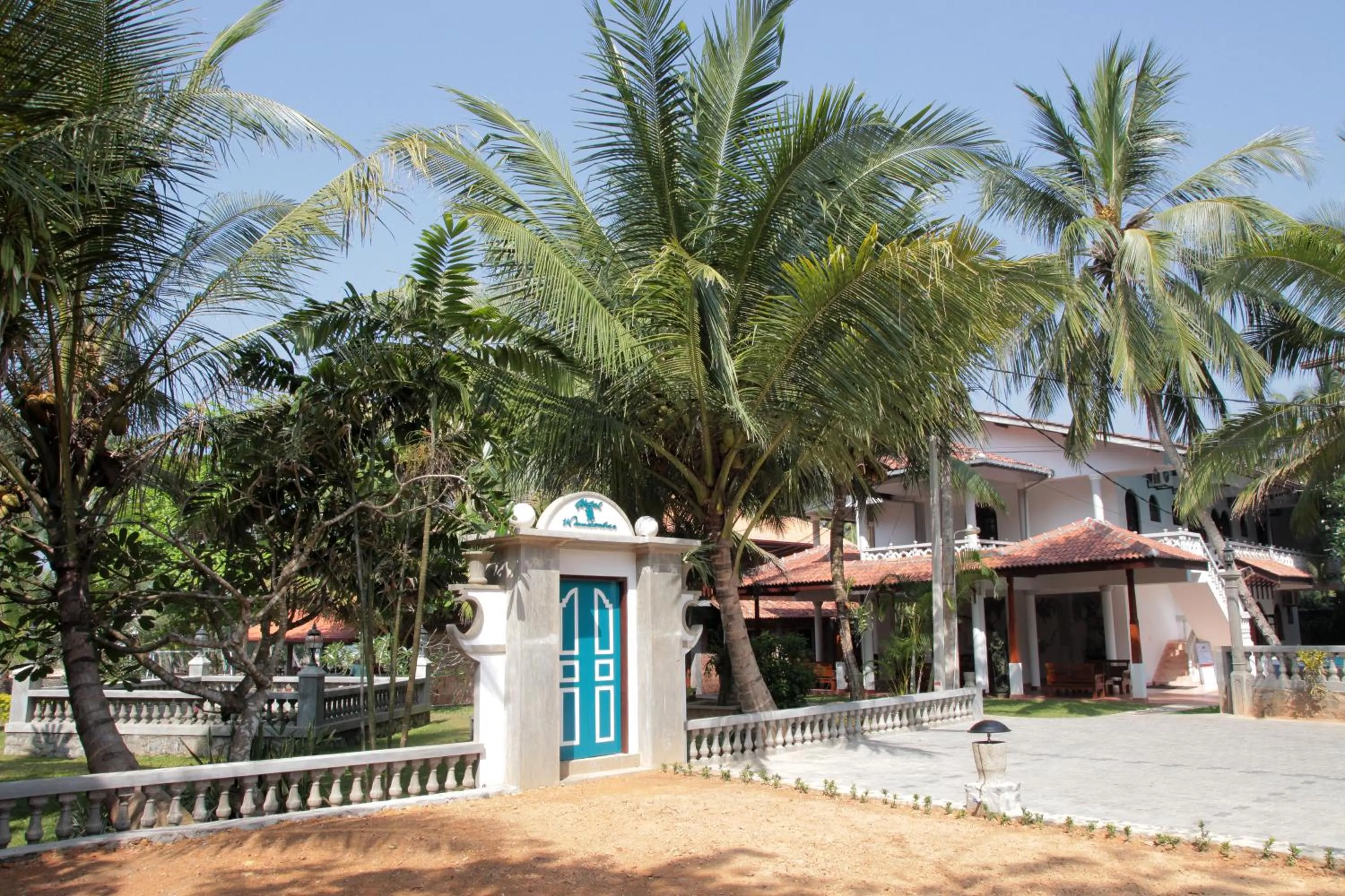 Facade/entrance in Wunderbar Beach Hotel