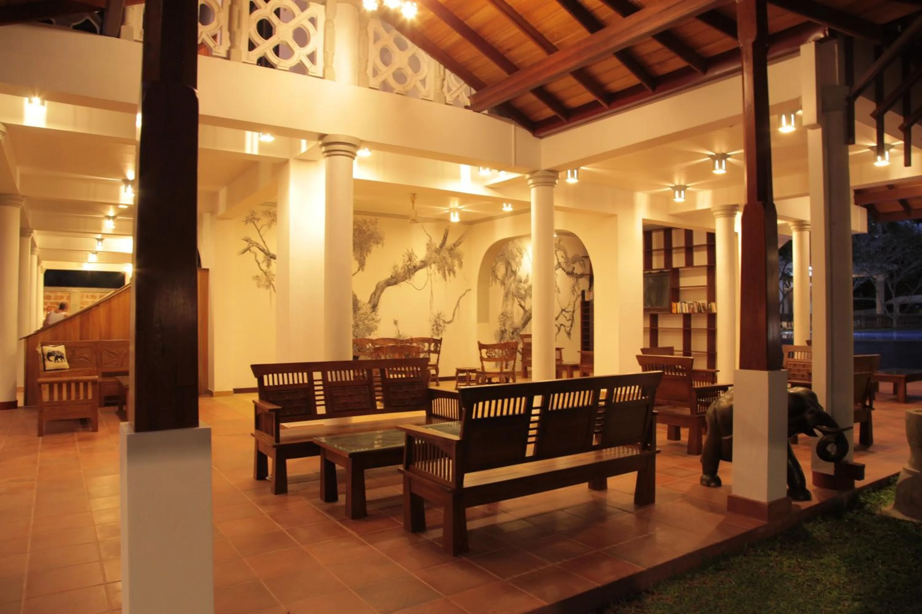 Library in Wunderbar Beach Hotel