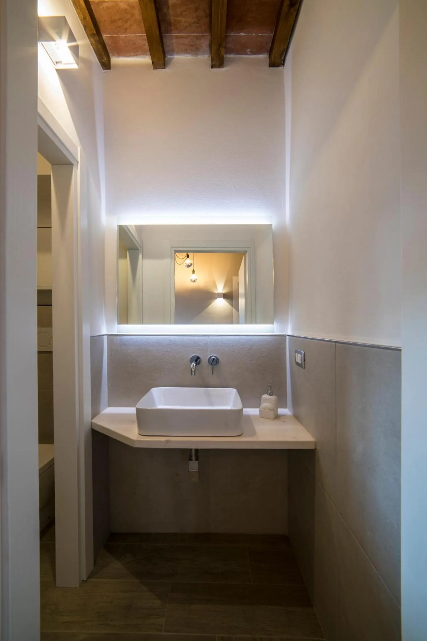 Bathroom in Rocca Palazzaccio