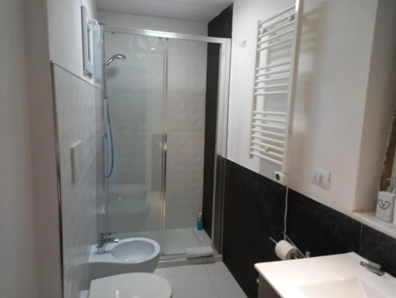 Bathroom in Rocca Palazzaccio